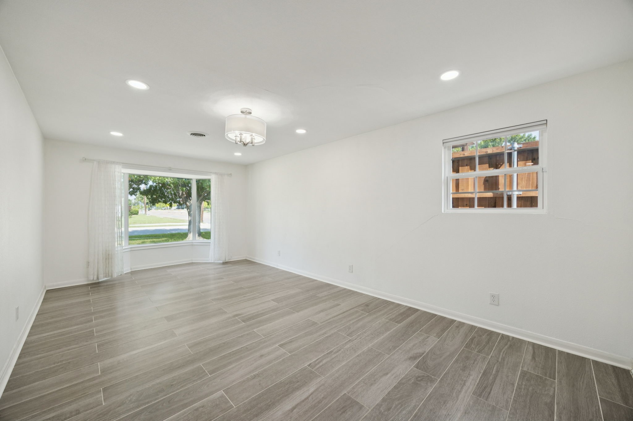 9670 Lynbrook Drive