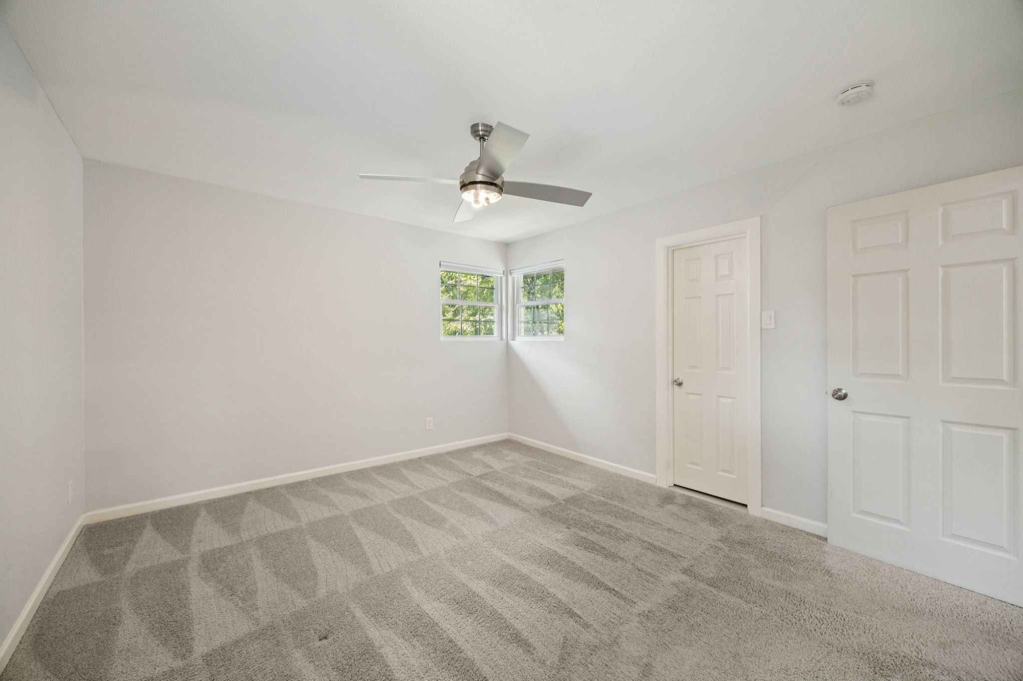 9670 Lynbrook Drive