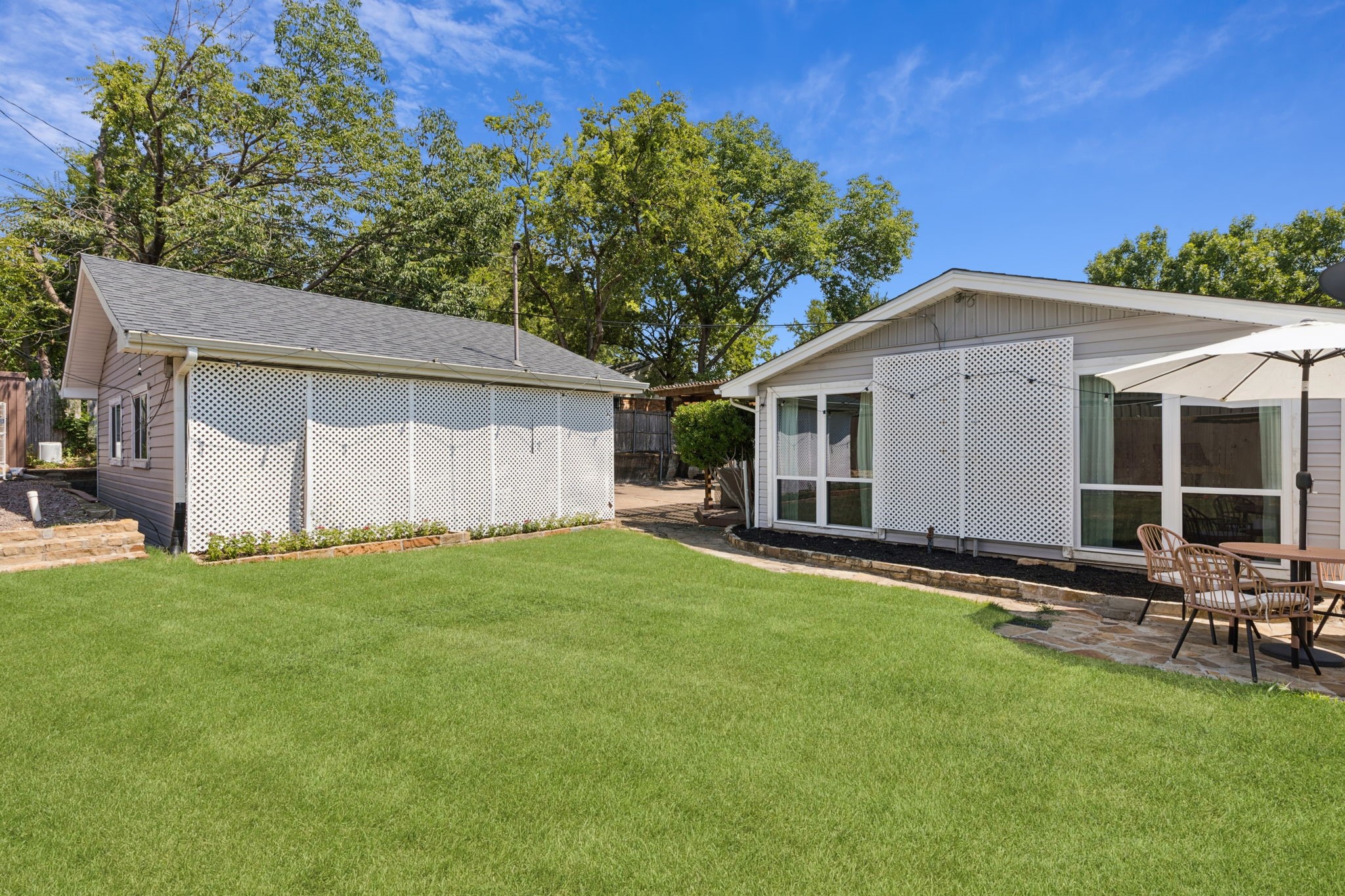 9827 Lanshire Drive