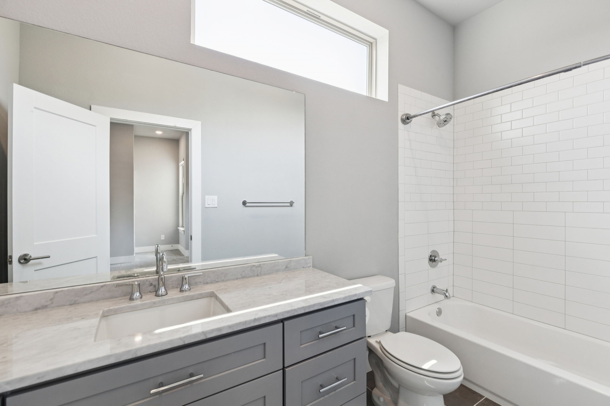 4226 Roseland Avenue 206