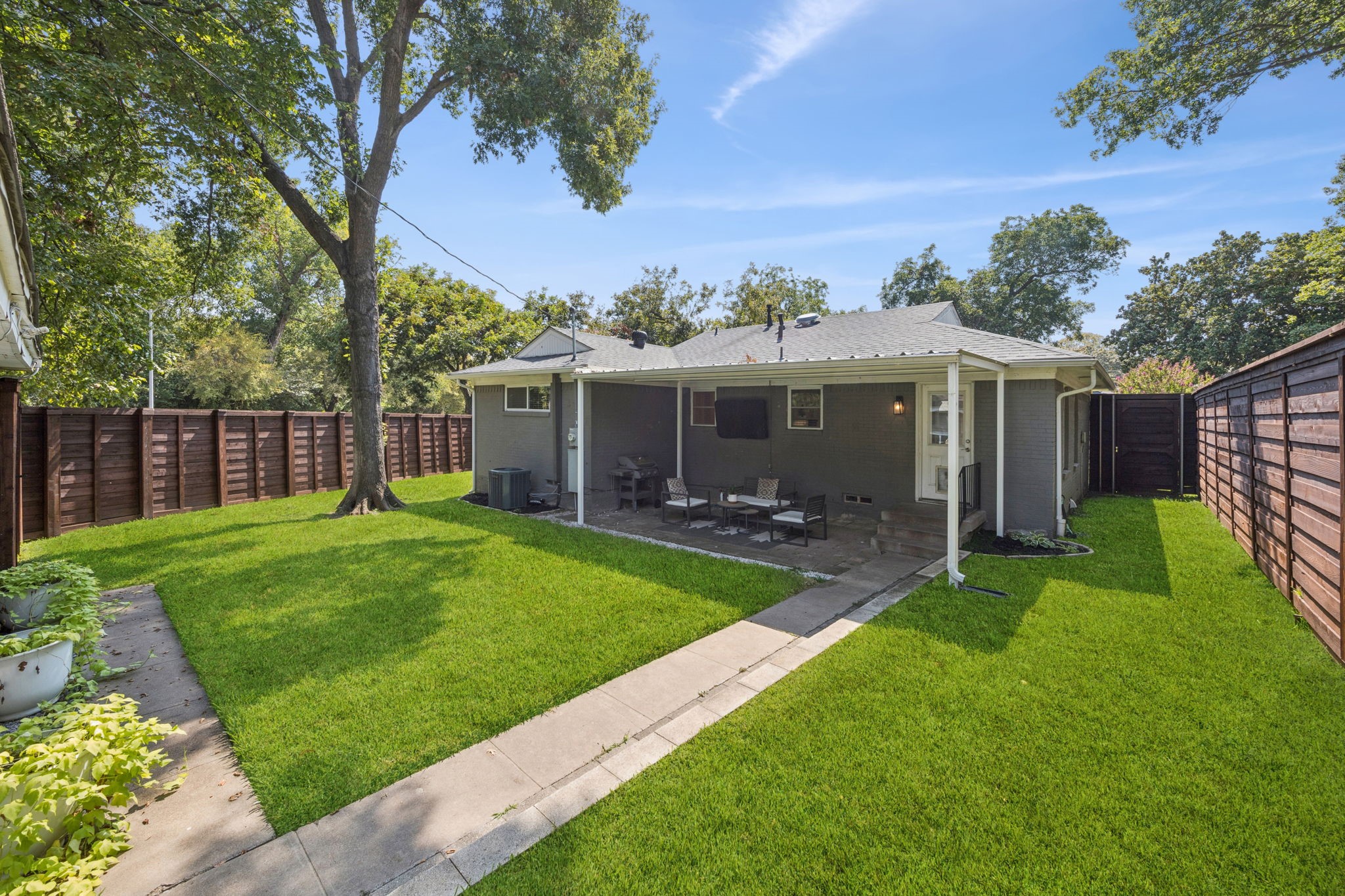 834 Kirkwood Drive