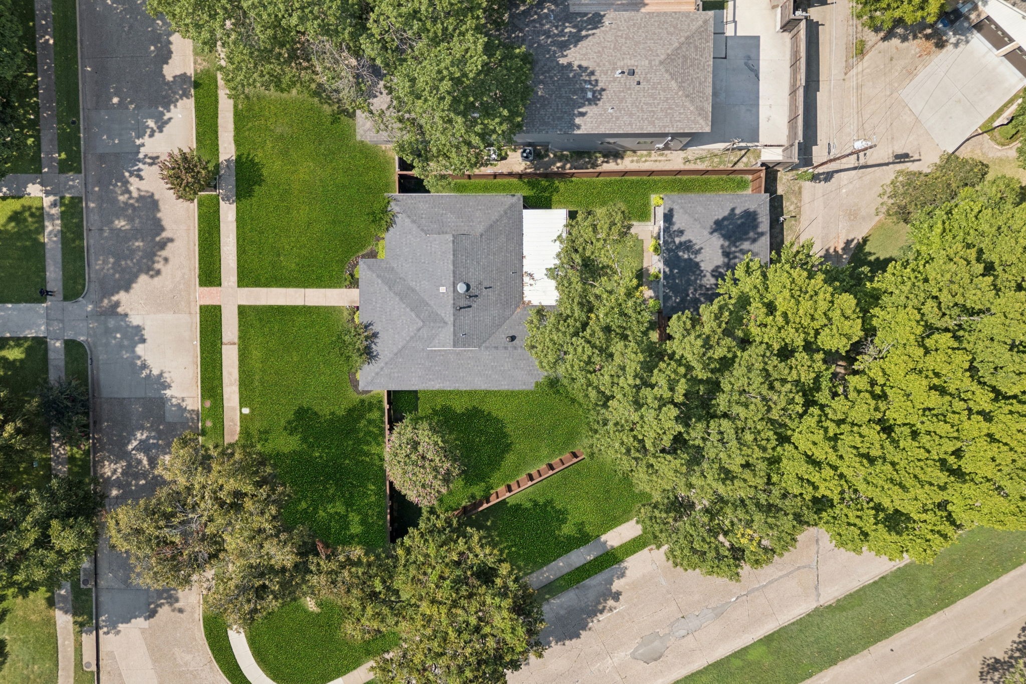 834 Kirkwood Drive