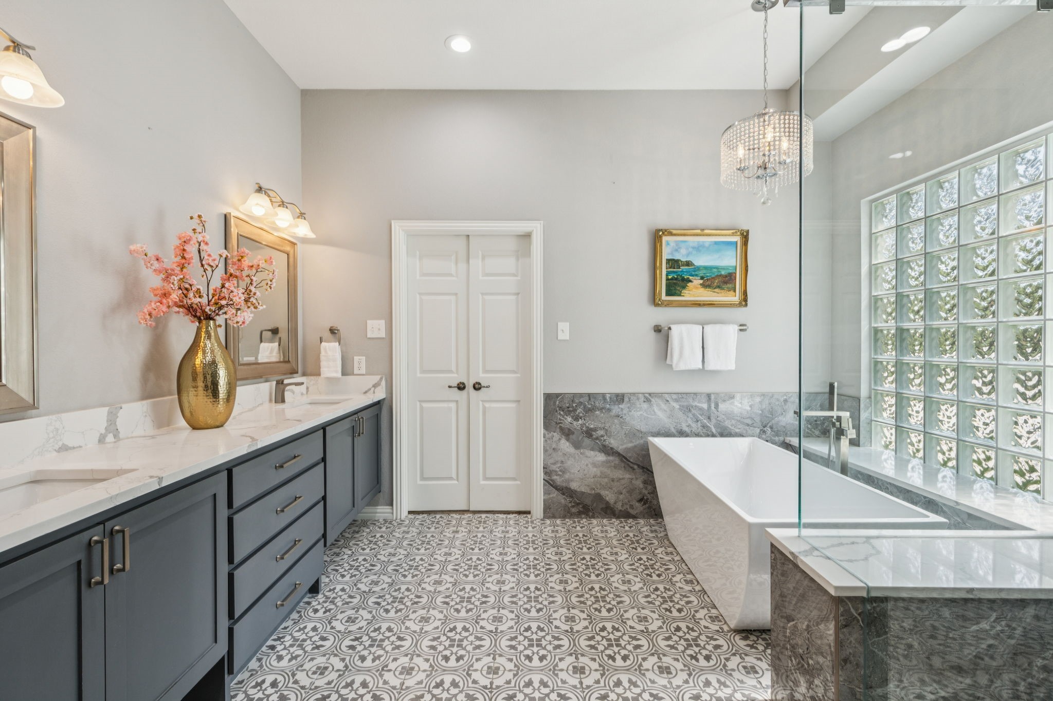 8904 Meadowknoll Drive