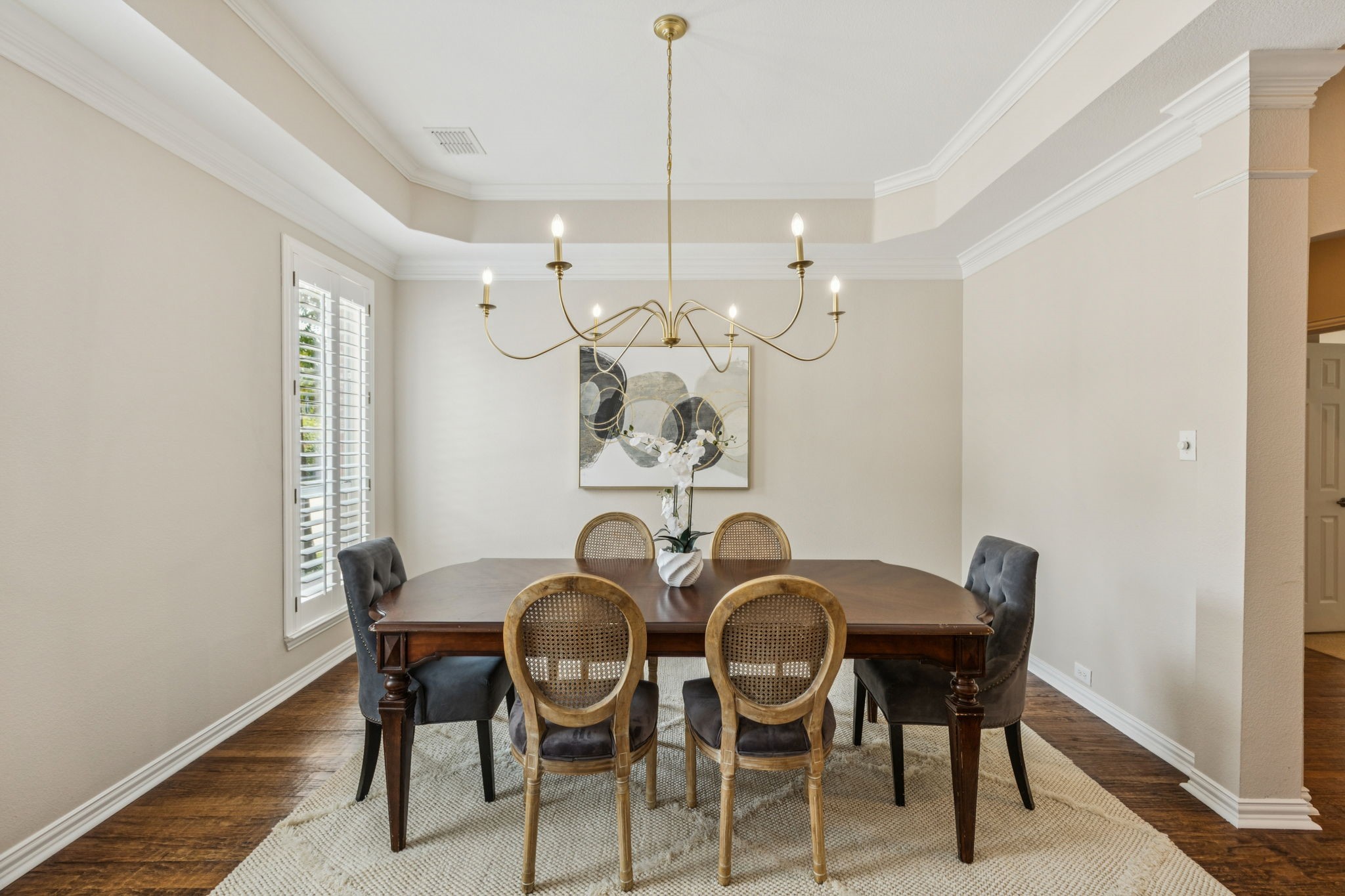 8904 Meadowknoll Drive