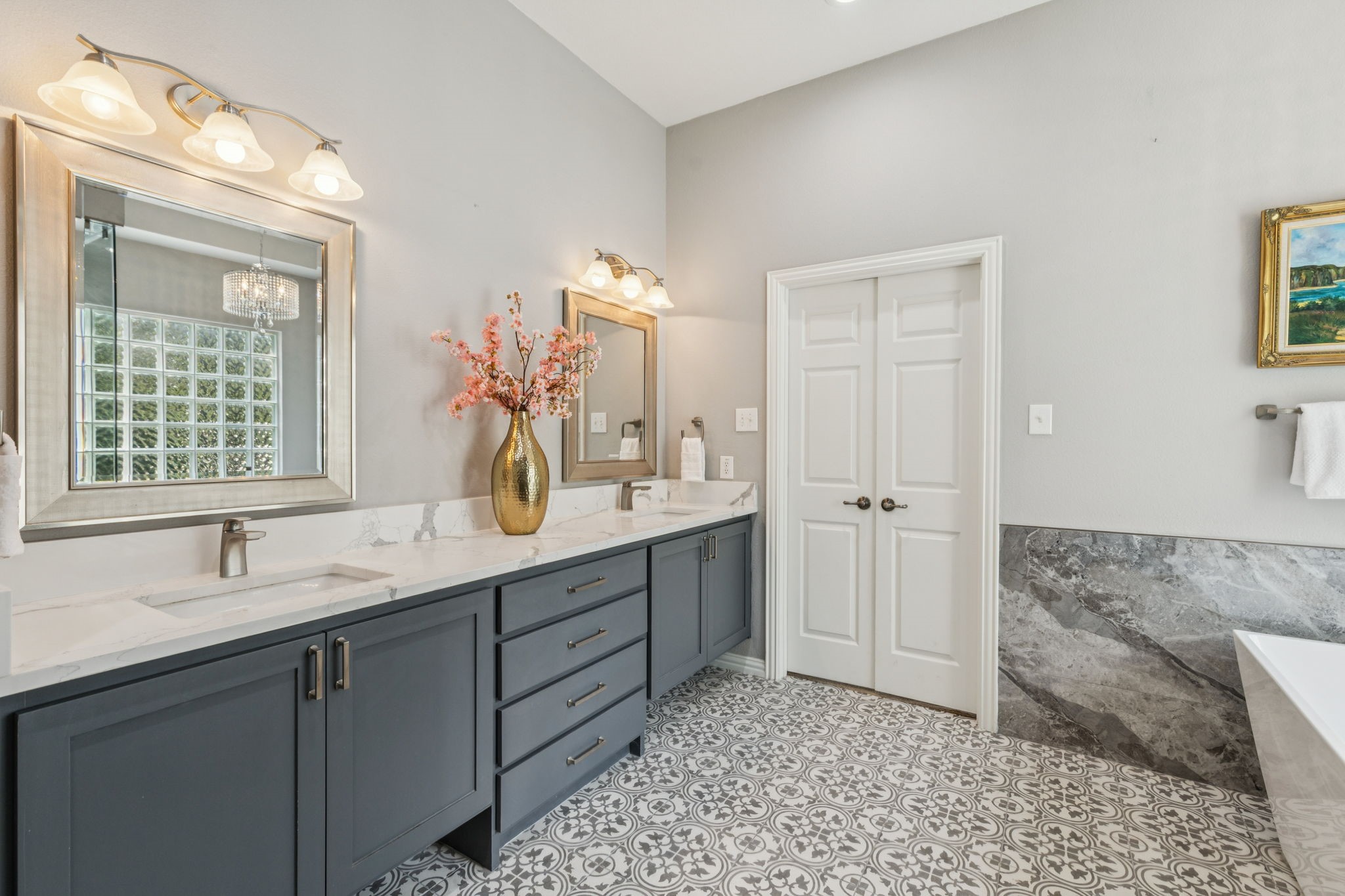 8904 Meadowknoll Drive