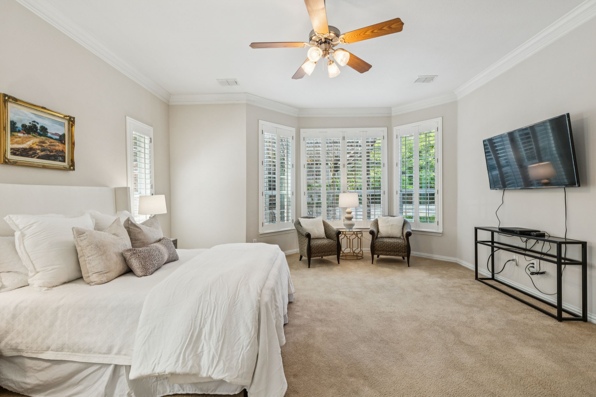 8904 Meadowknoll Drive