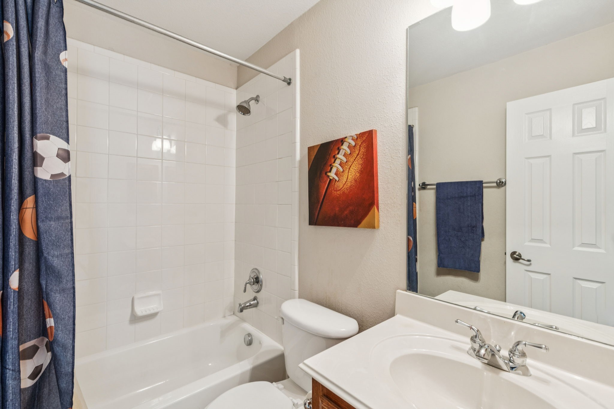 8904 Meadowknoll Drive