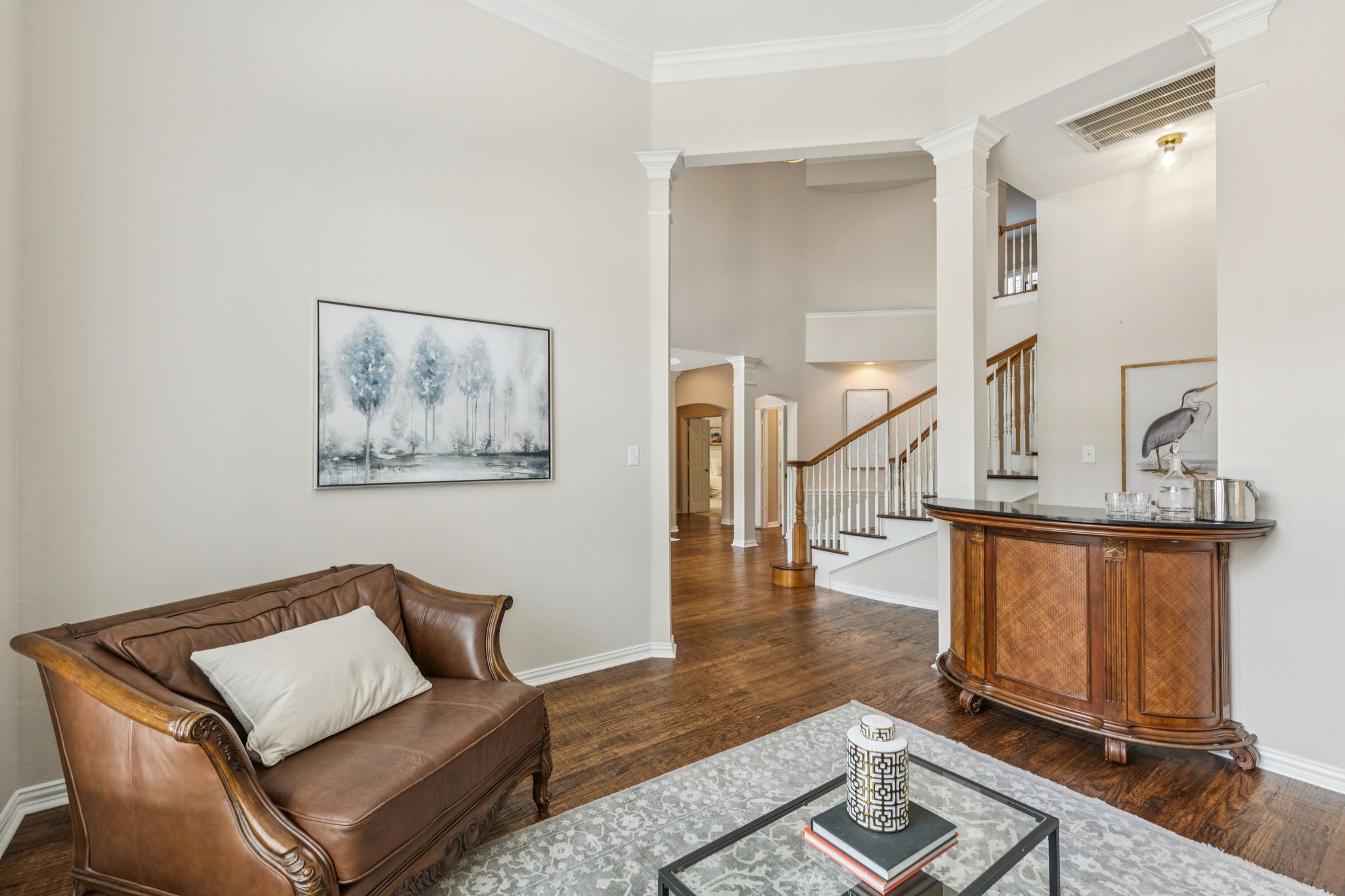 8904 Meadowknoll Drive