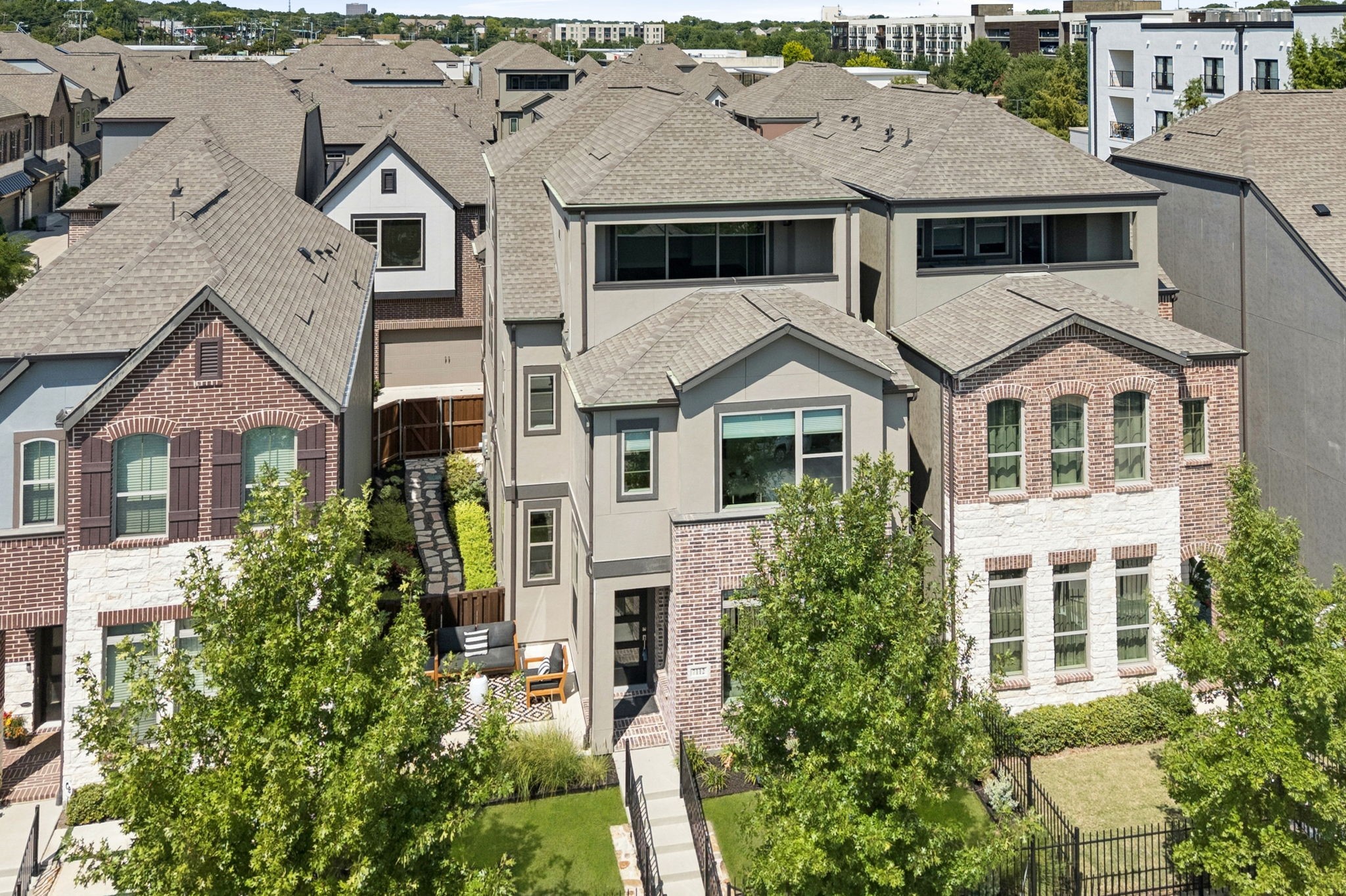 7112 Amber Grove Court