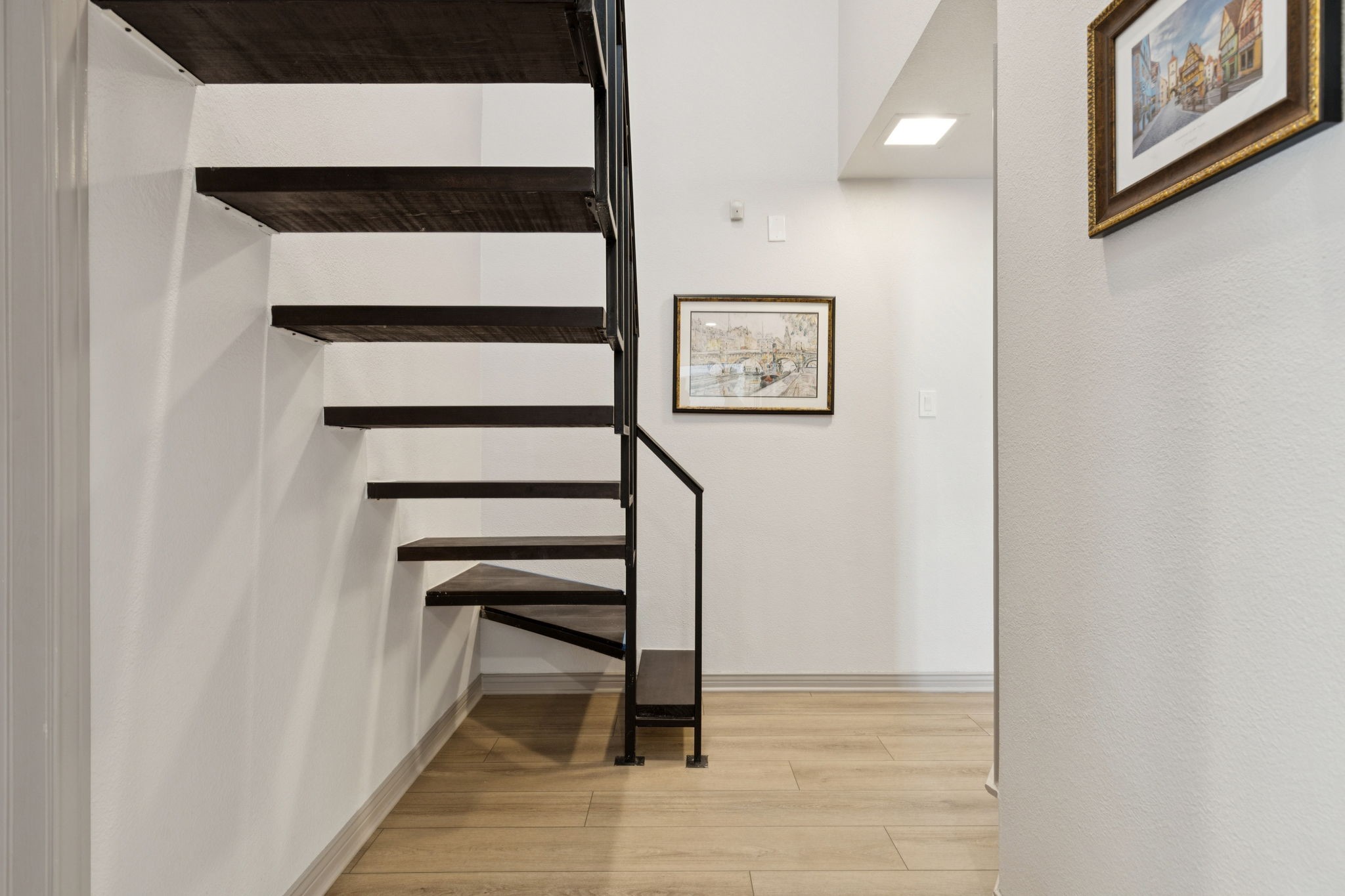 6921 Mill Falls Drive