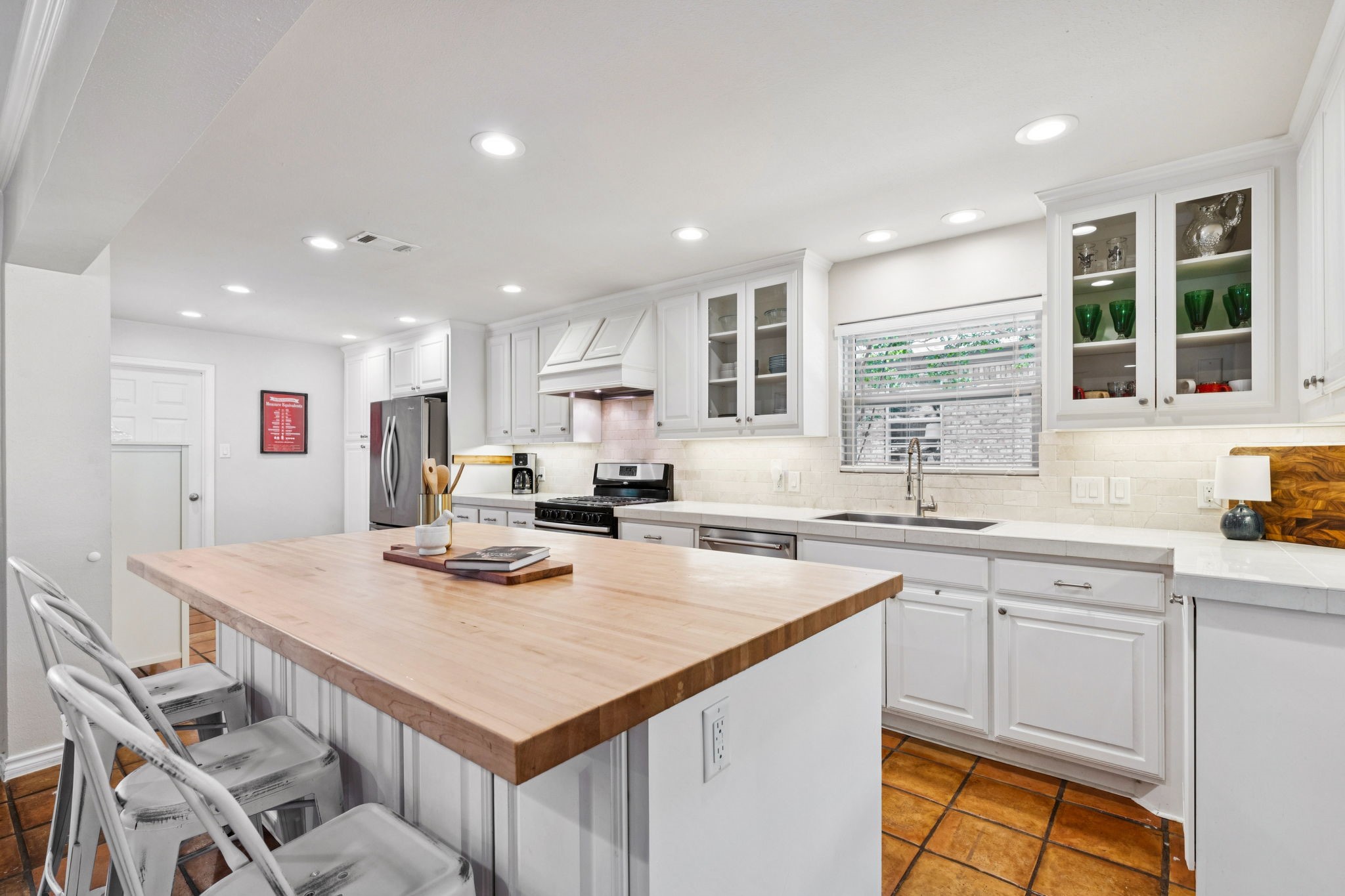 9910 Lanshire Drive