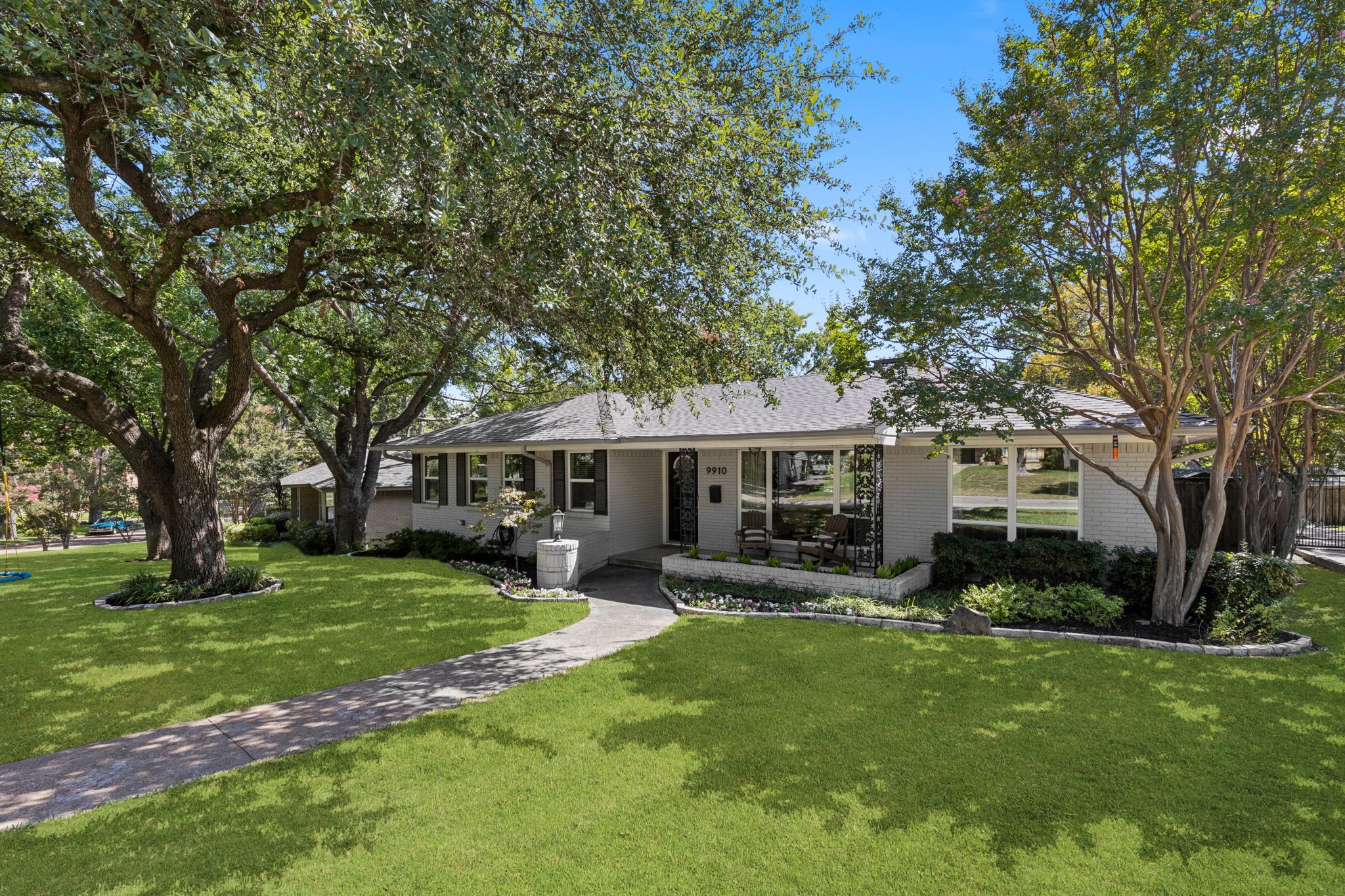 9910 Lanshire Drive