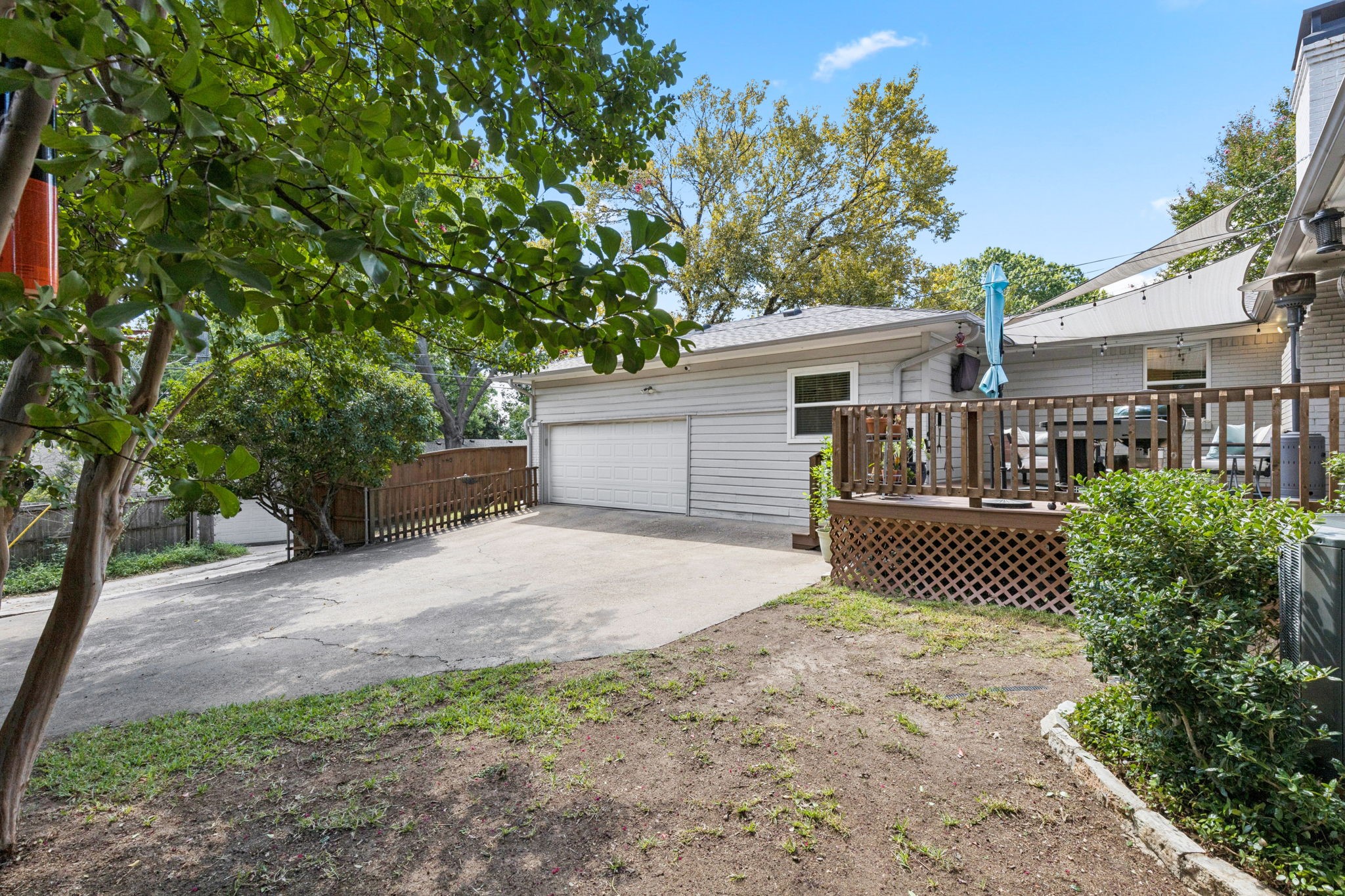 9910 Lanshire Drive