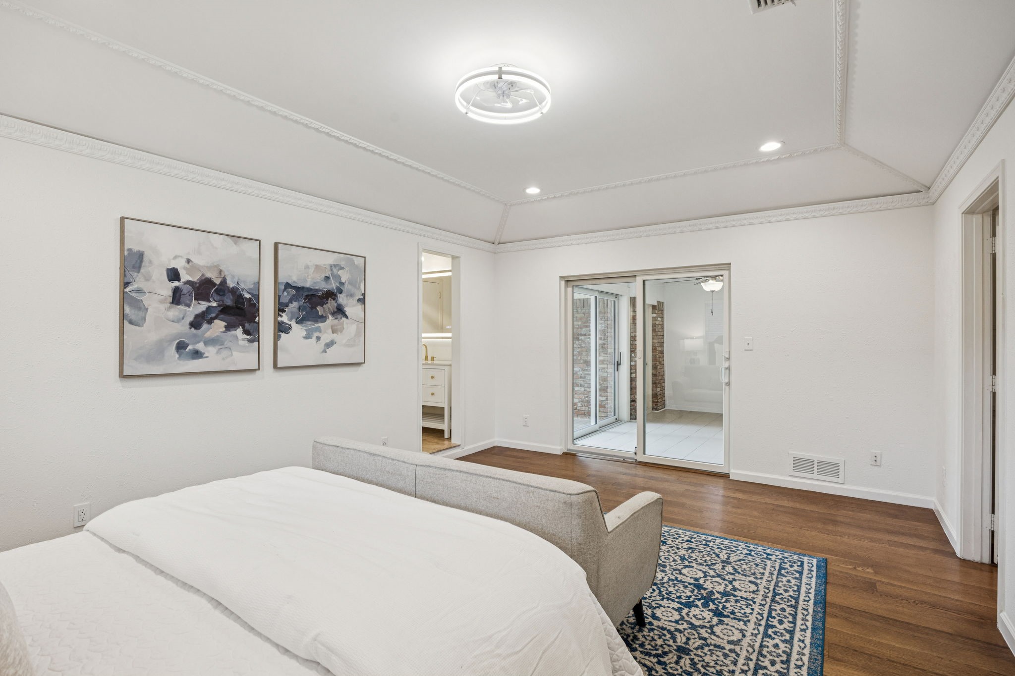 9620 Vista Oaks Drive