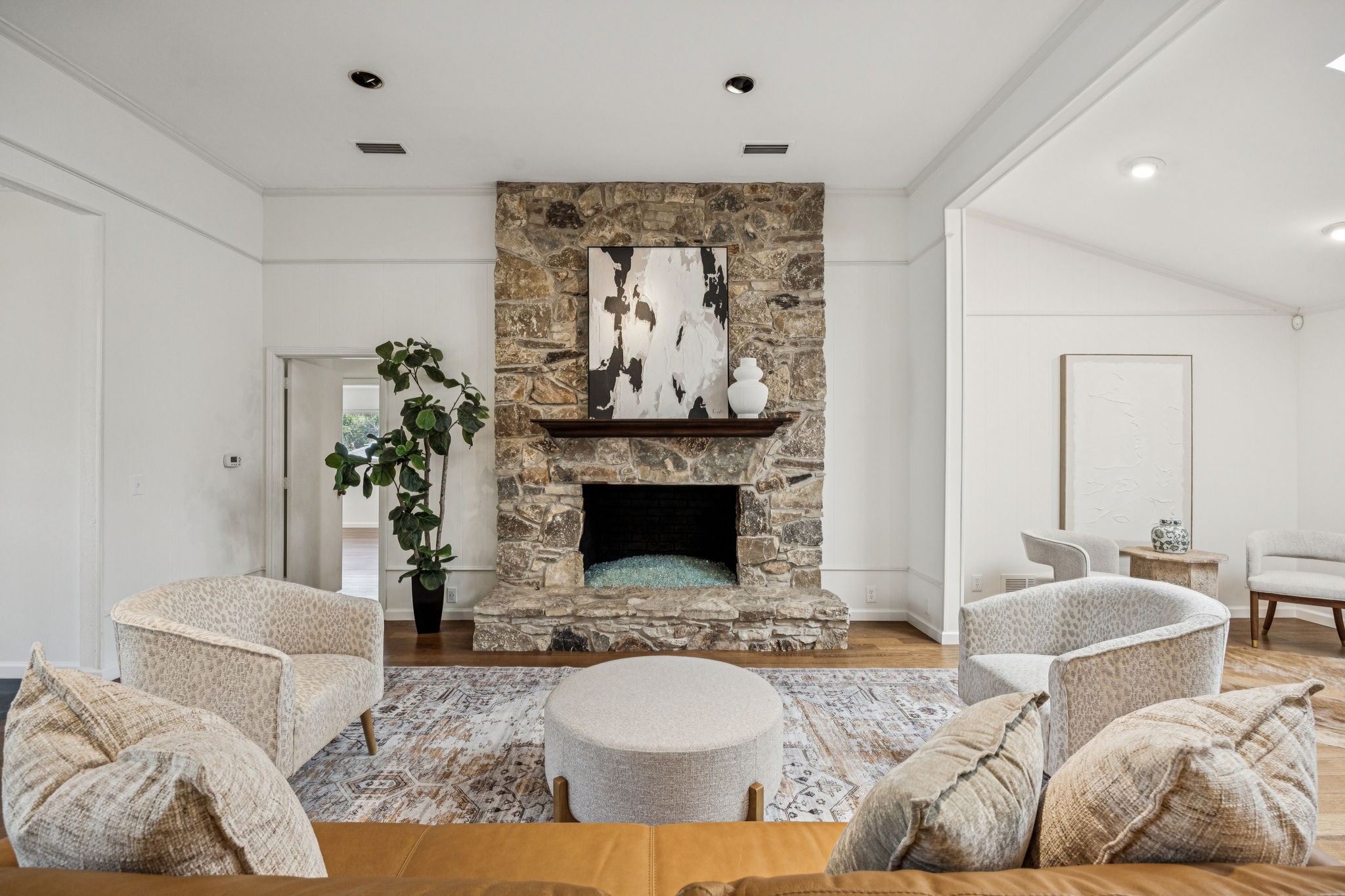 9620 Vista Oaks Drive