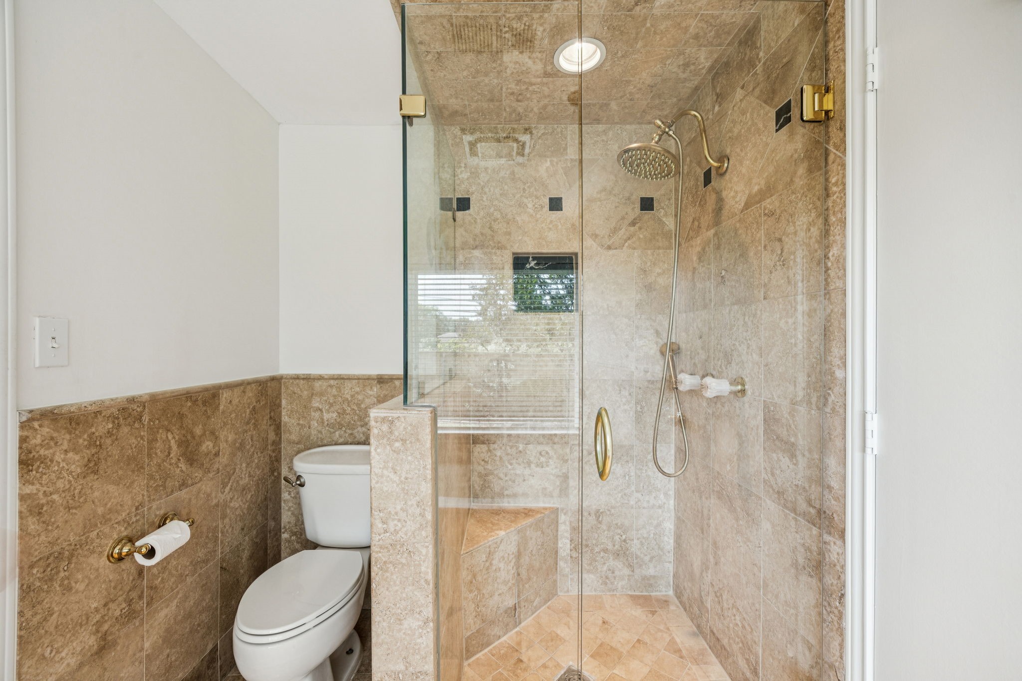 9620 Vista Oaks Drive