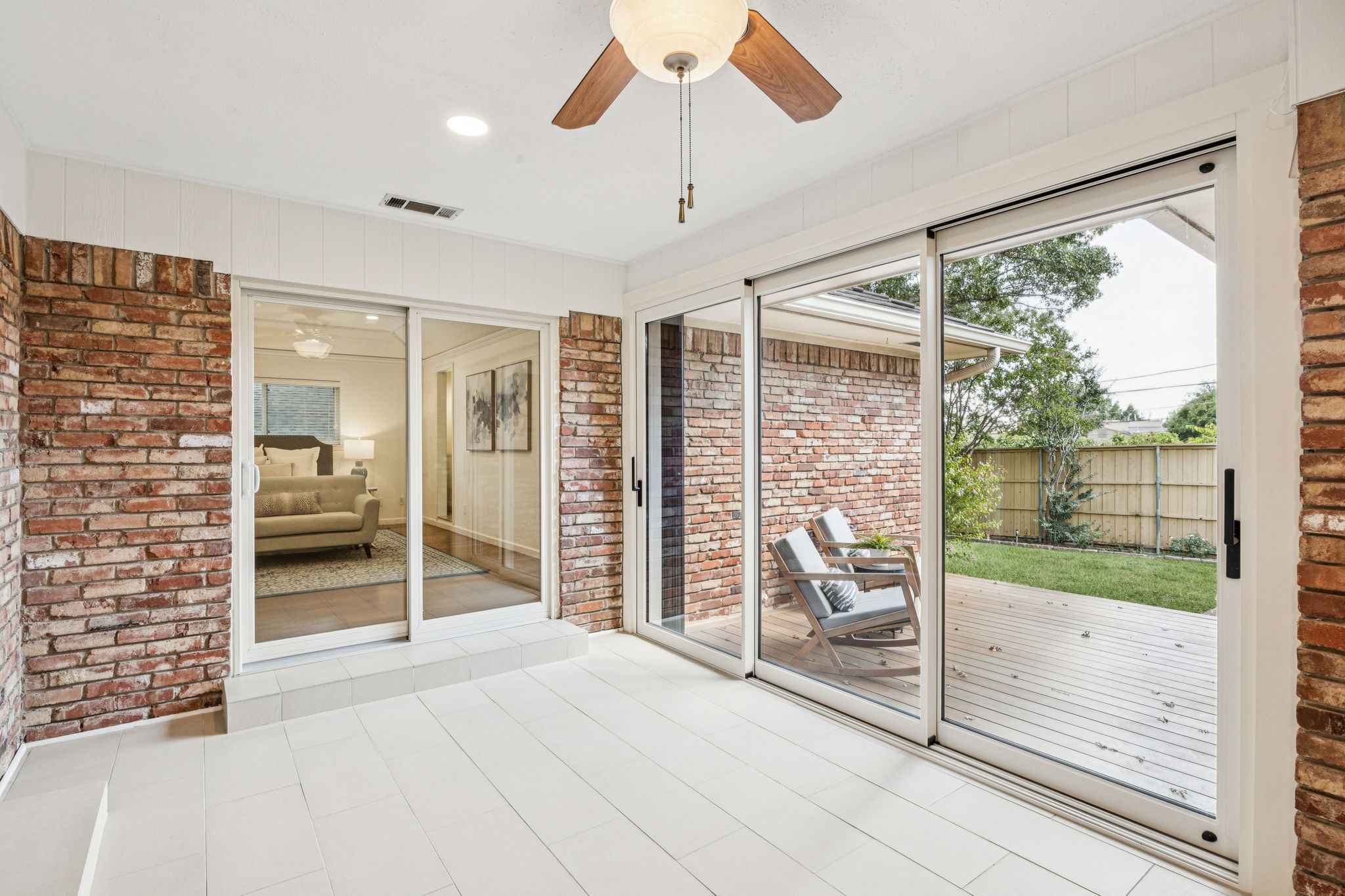 9620 Vista Oaks Drive