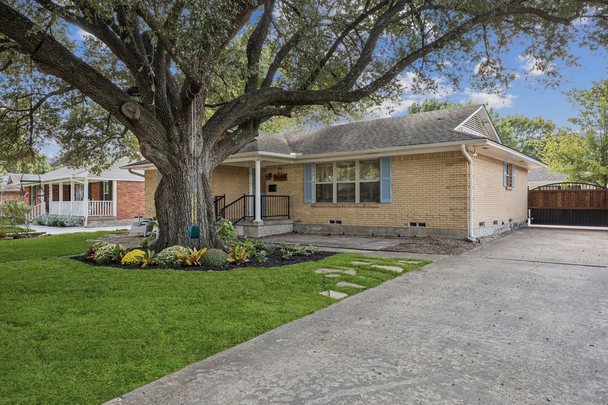 9609 Livenshire Drive