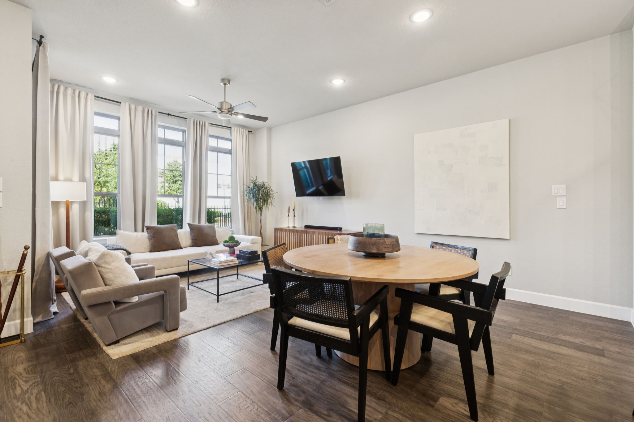 7121 Laurel Ridge