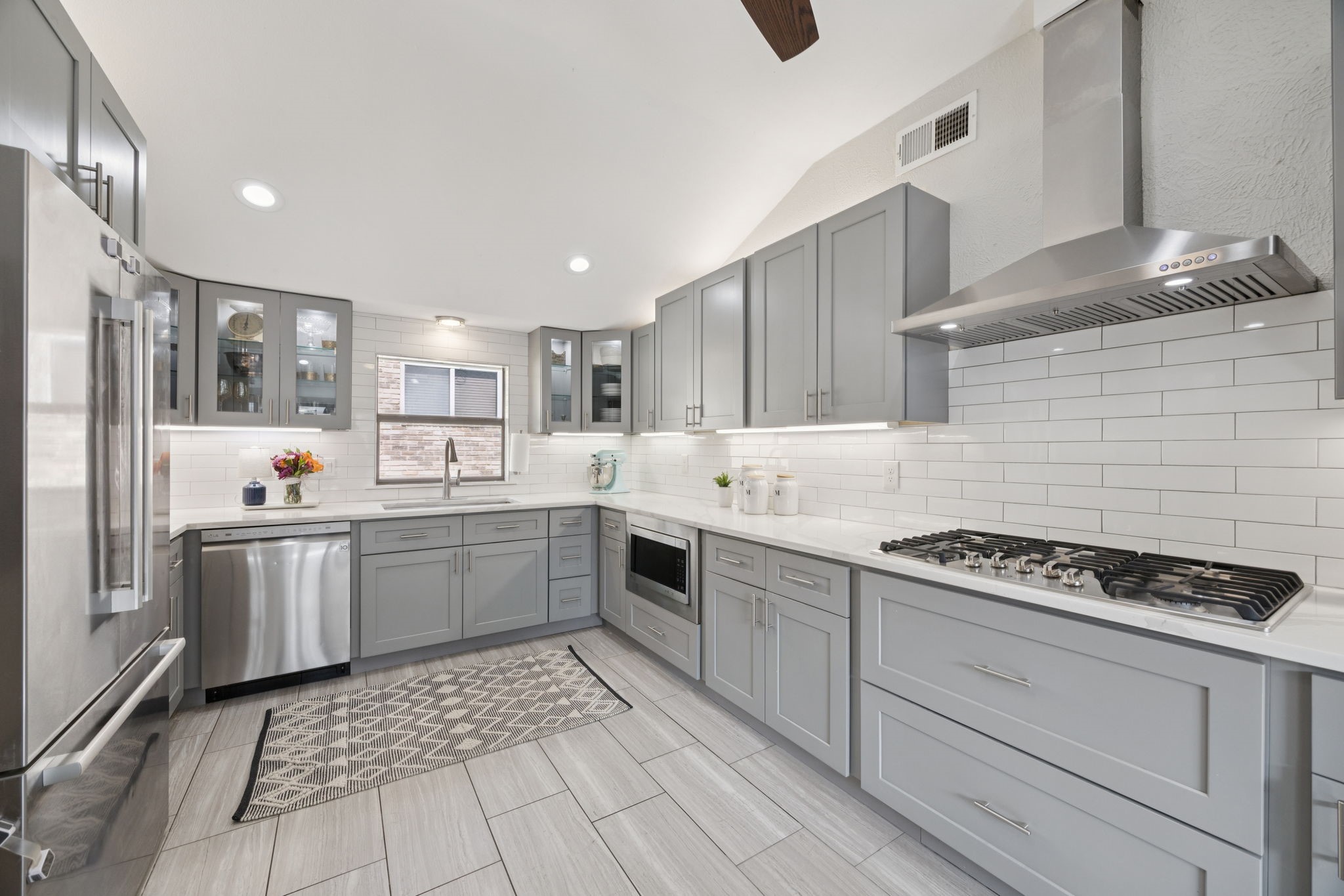 9227 Whitehurst Drive