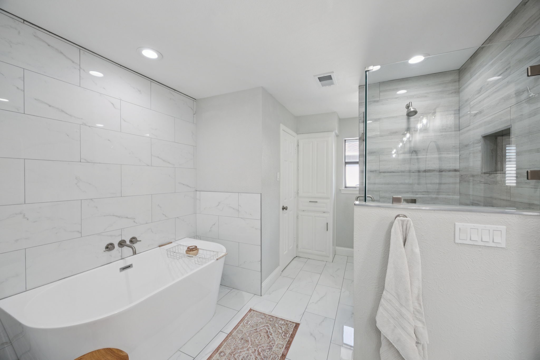 9227 Whitehurst Drive