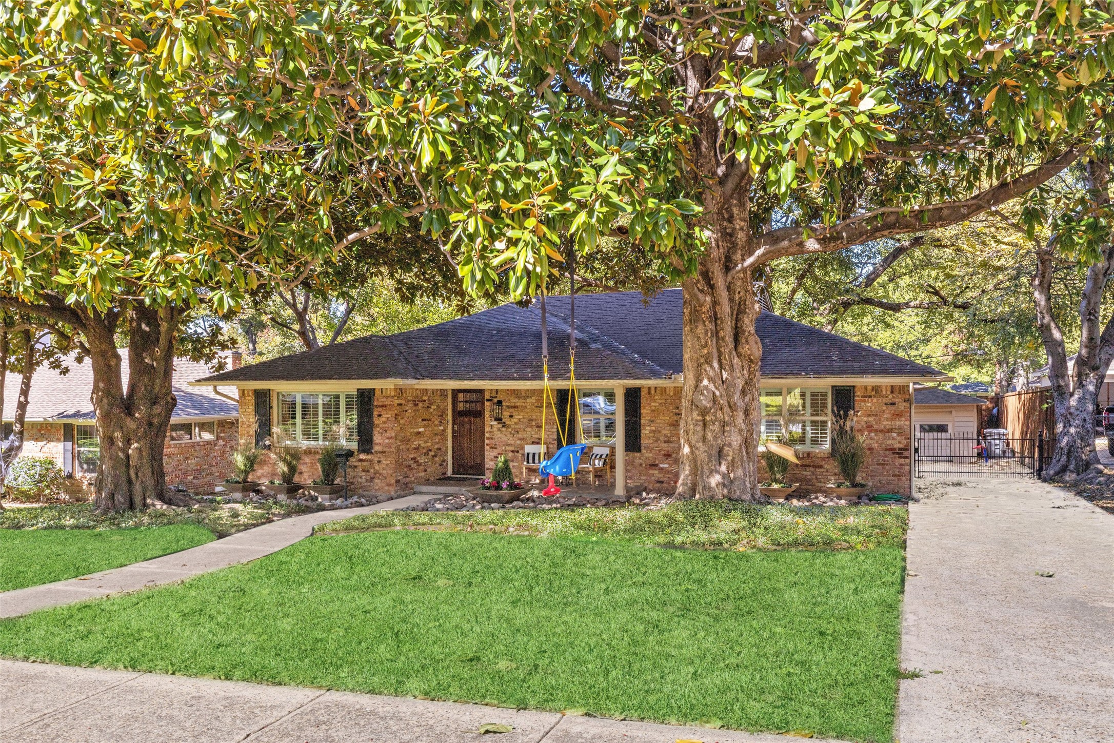 10021 Lanshire Drive