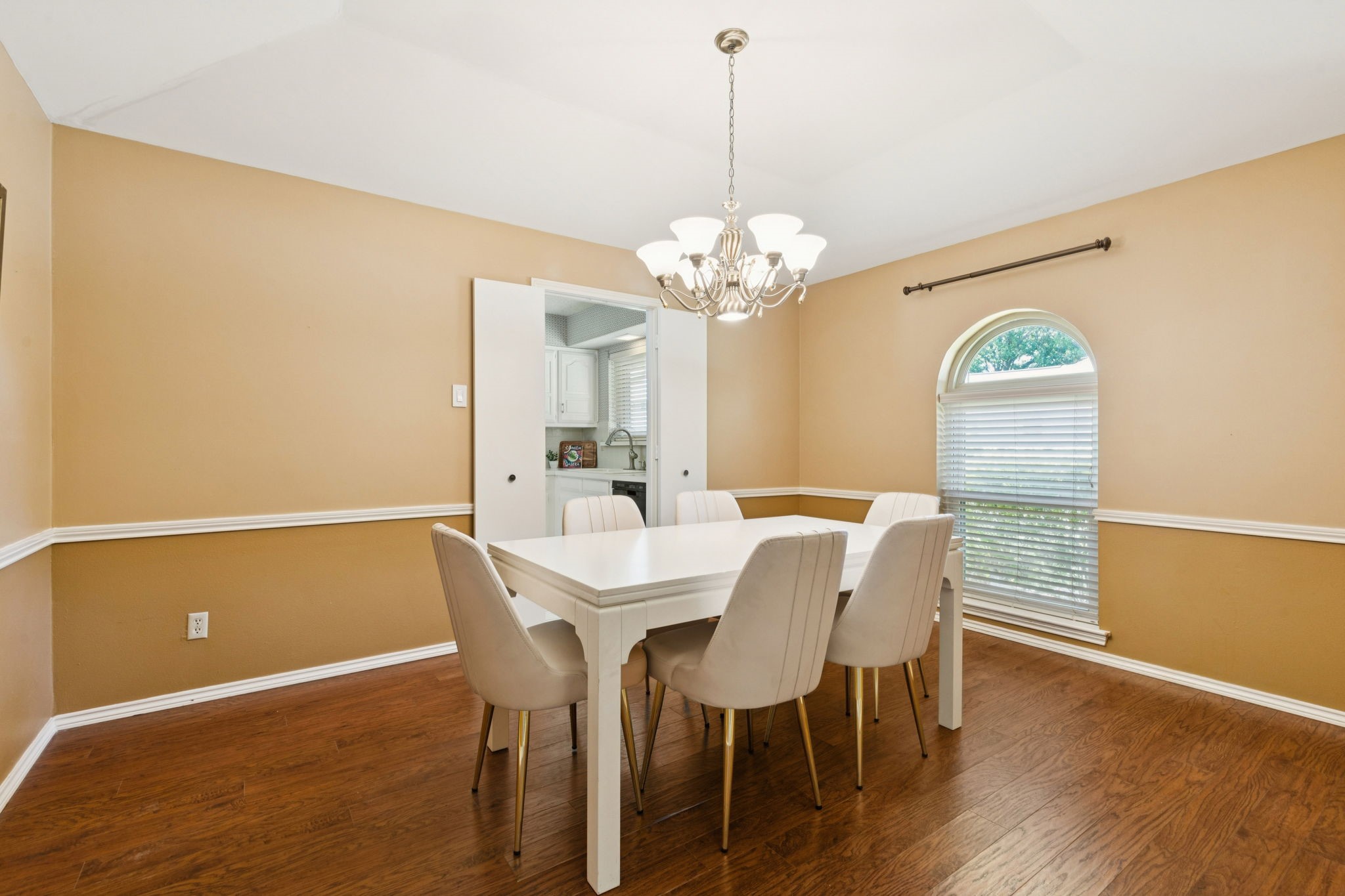 2613 Brookcrest Drive