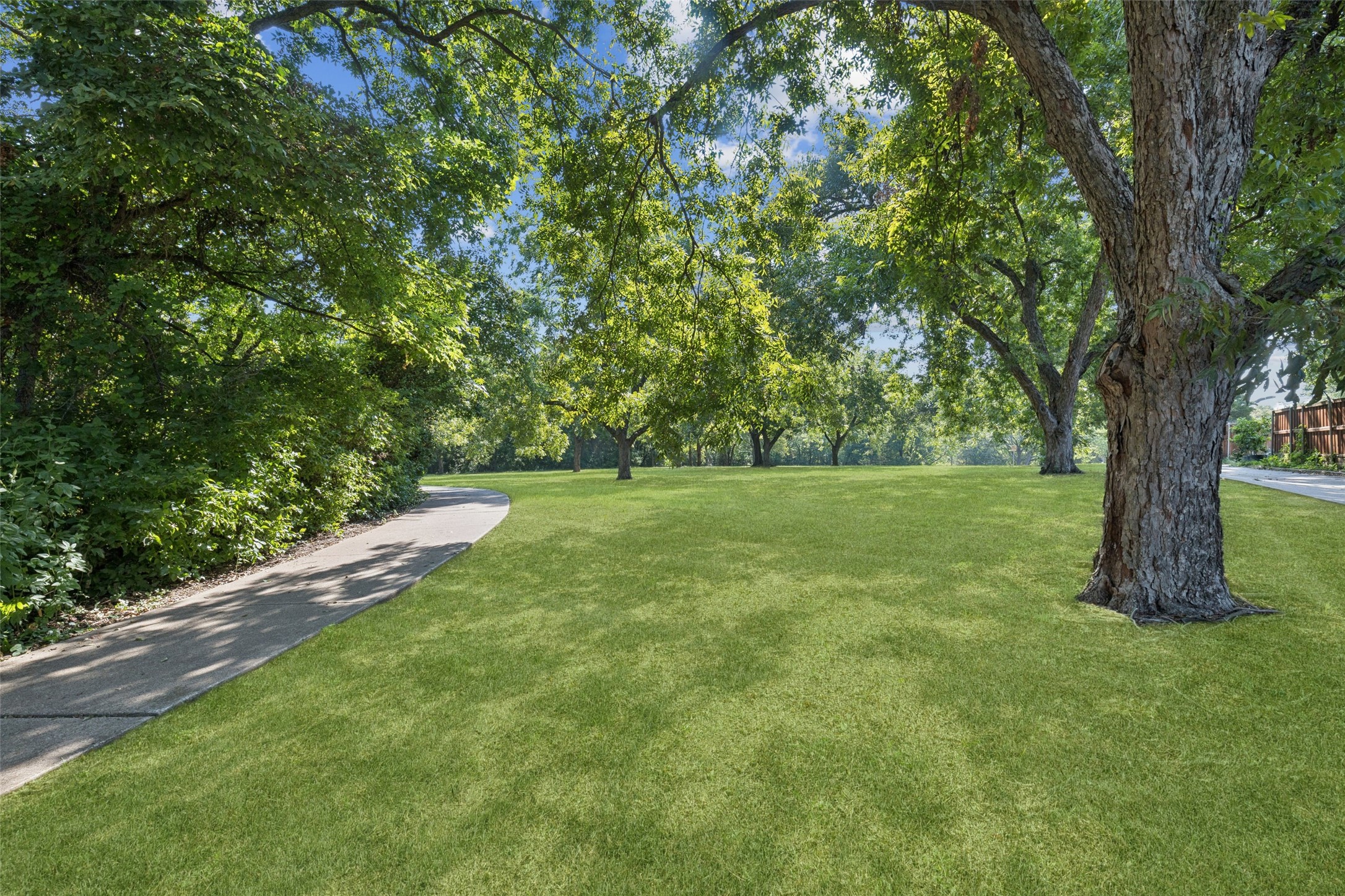 2613 Brookcrest Drive