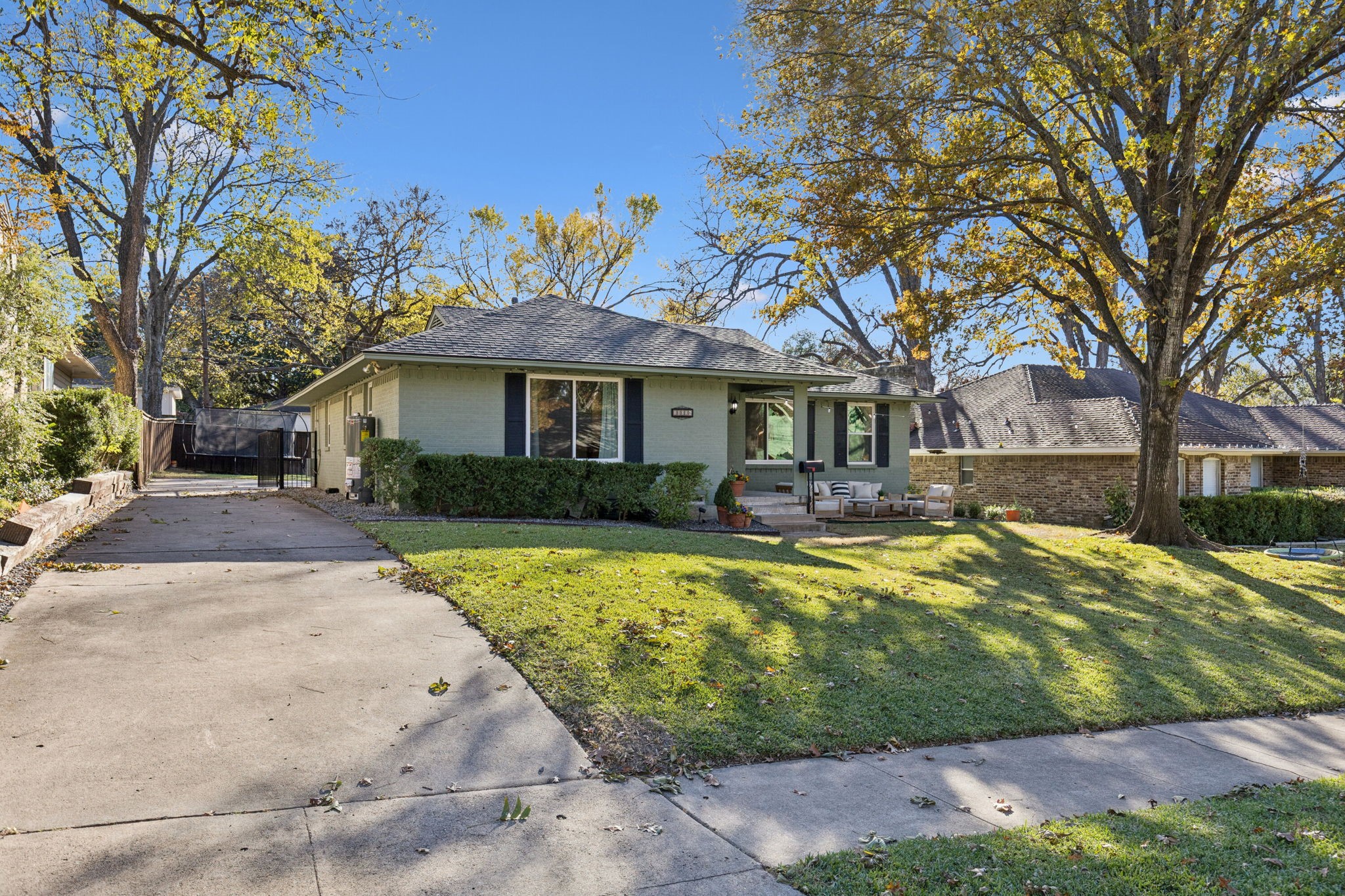 10016 Linkwood Drive