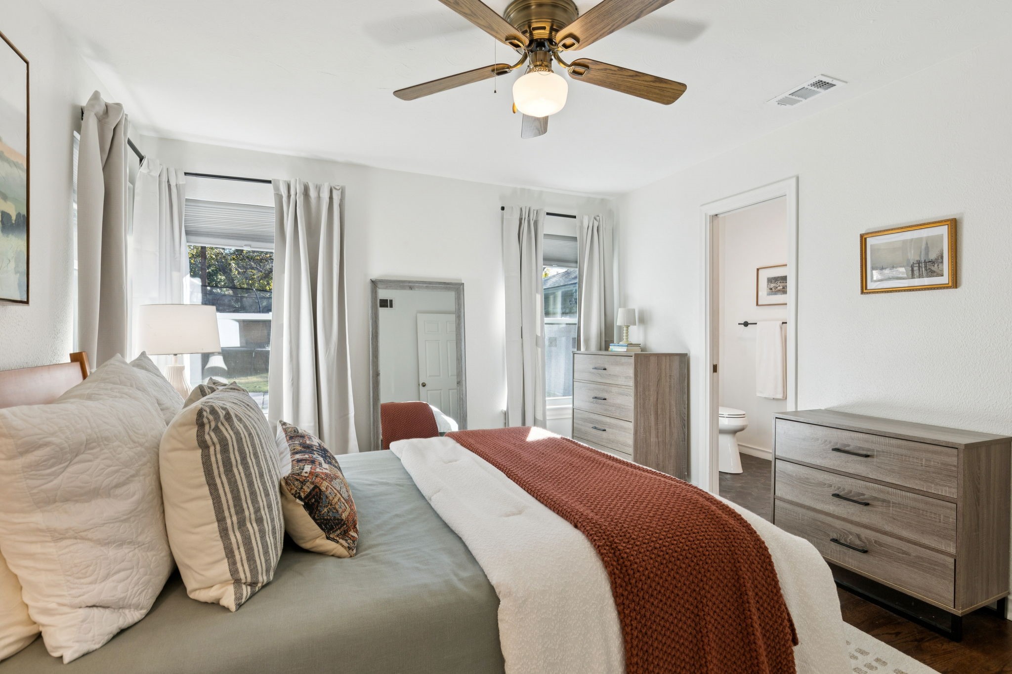 10016 Linkwood Drive