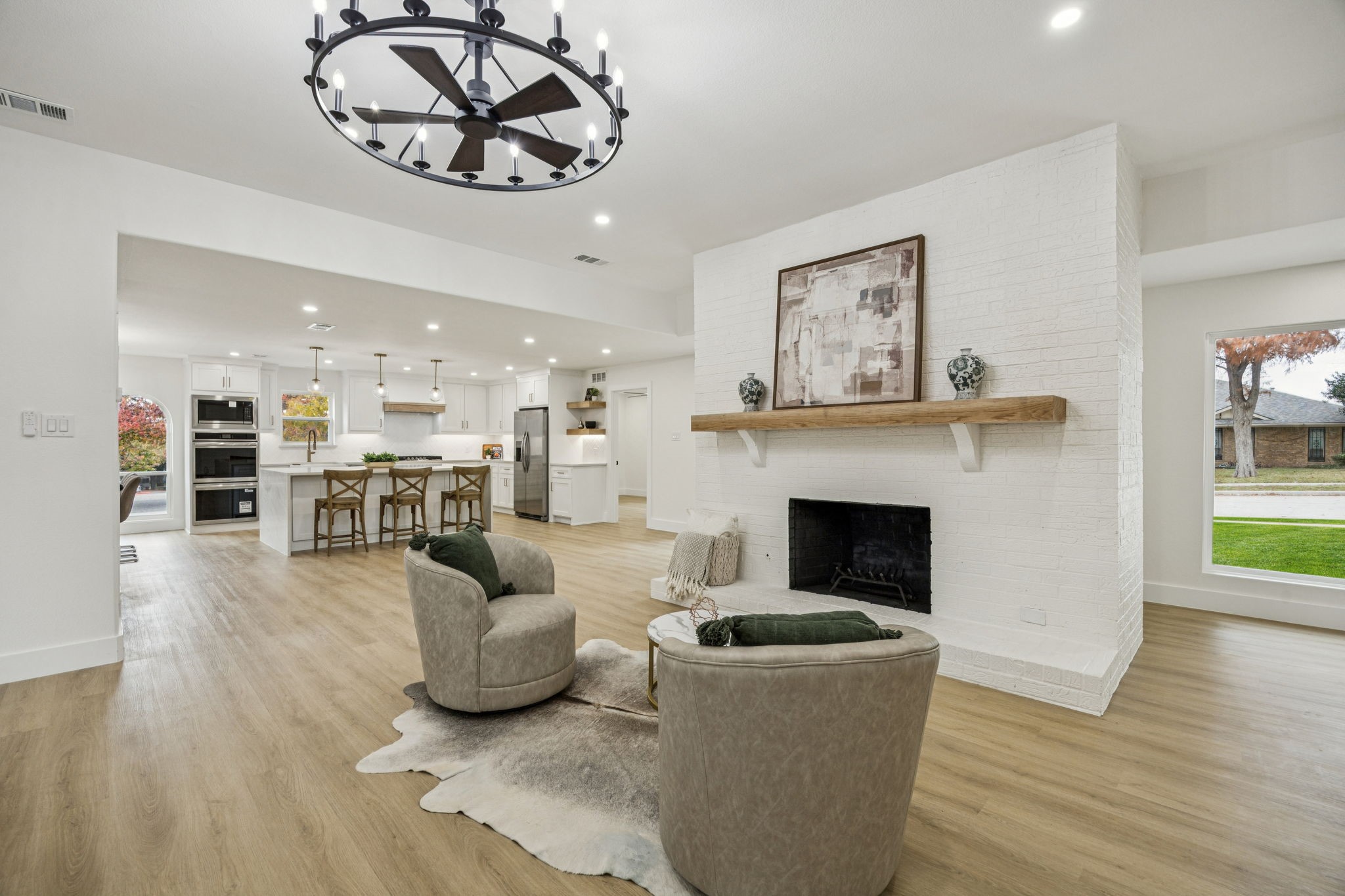 3401 Valley View Lane