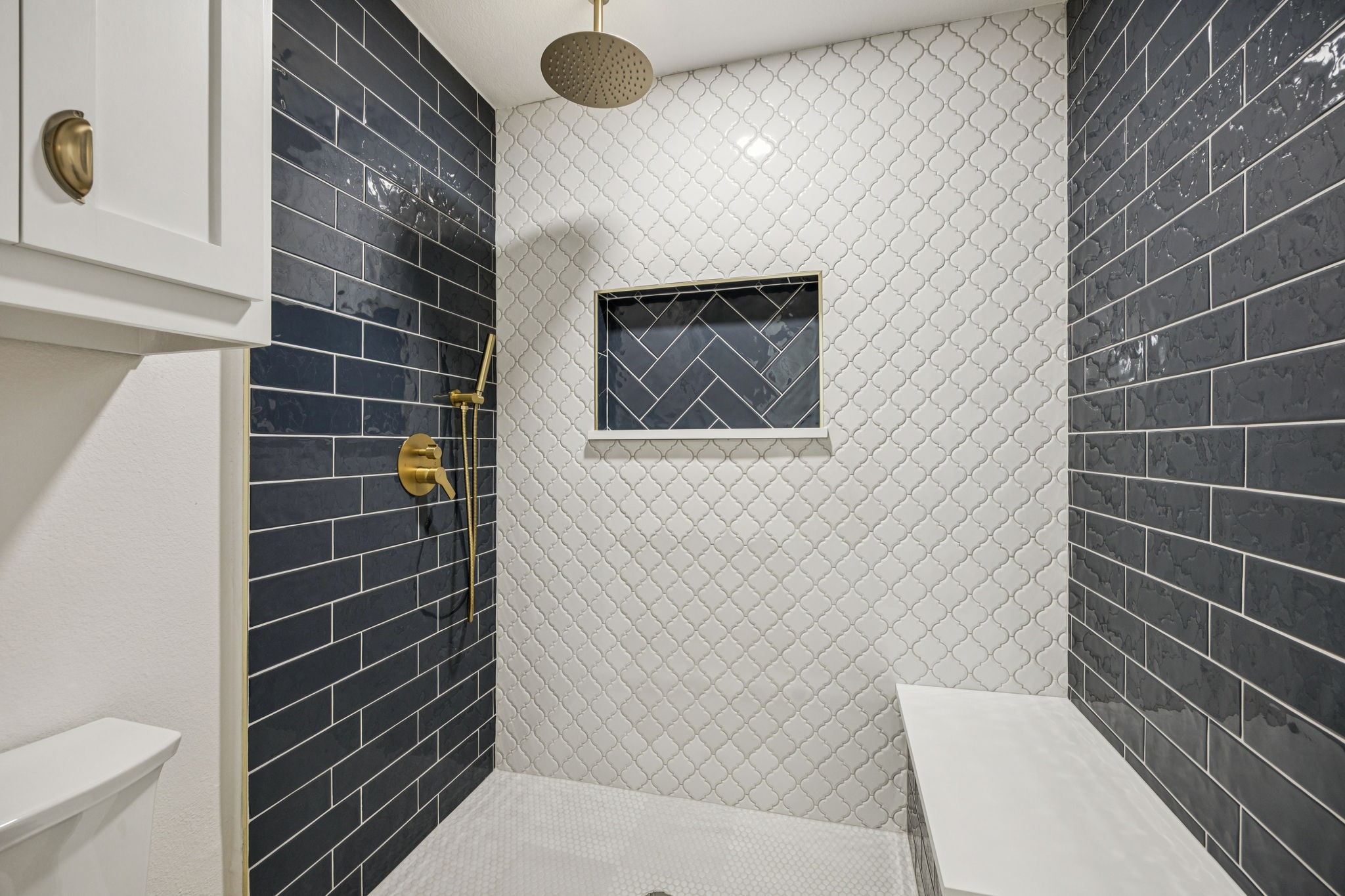 3401 Valley View Lane