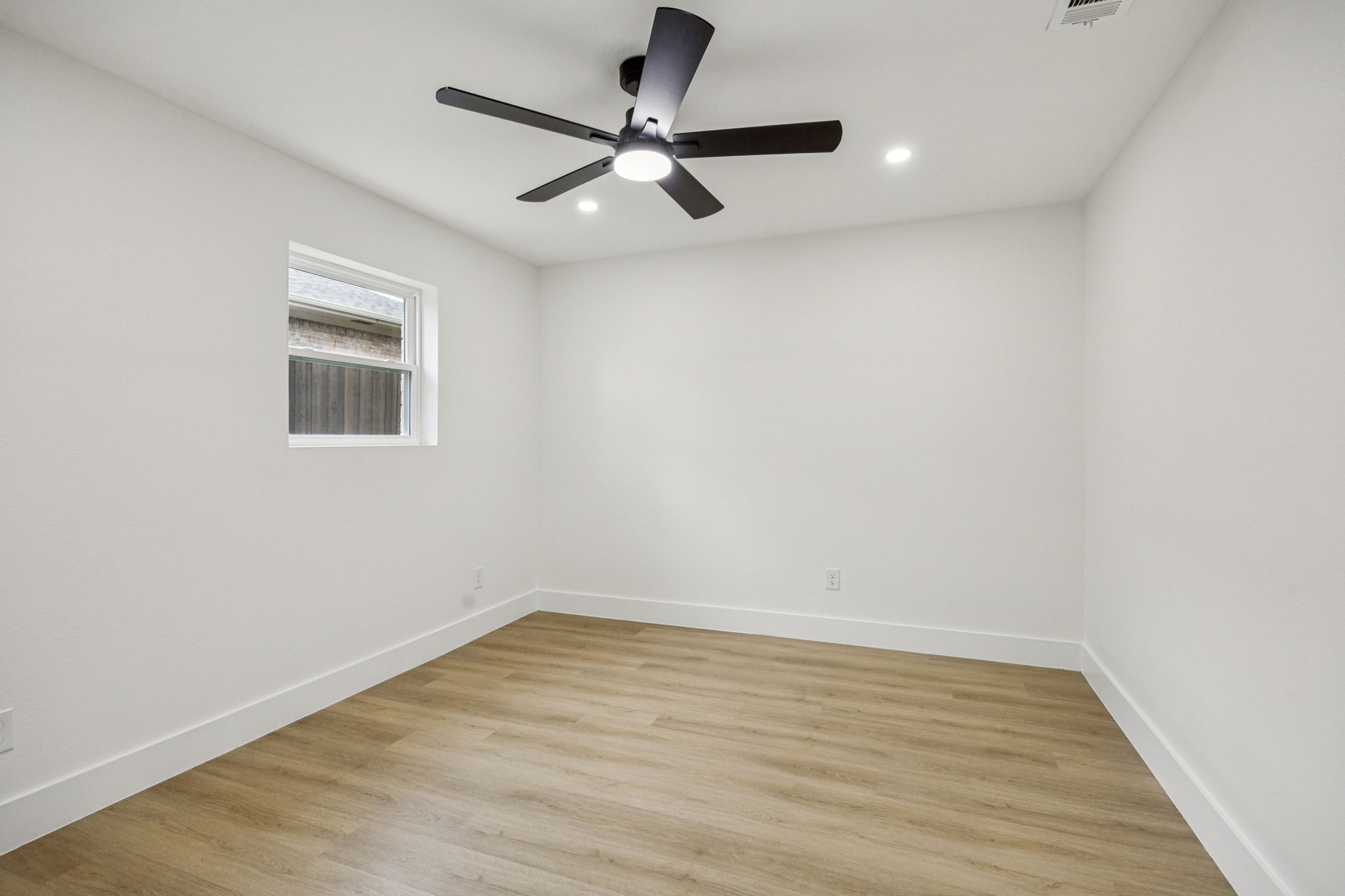 3401 Valley View Lane