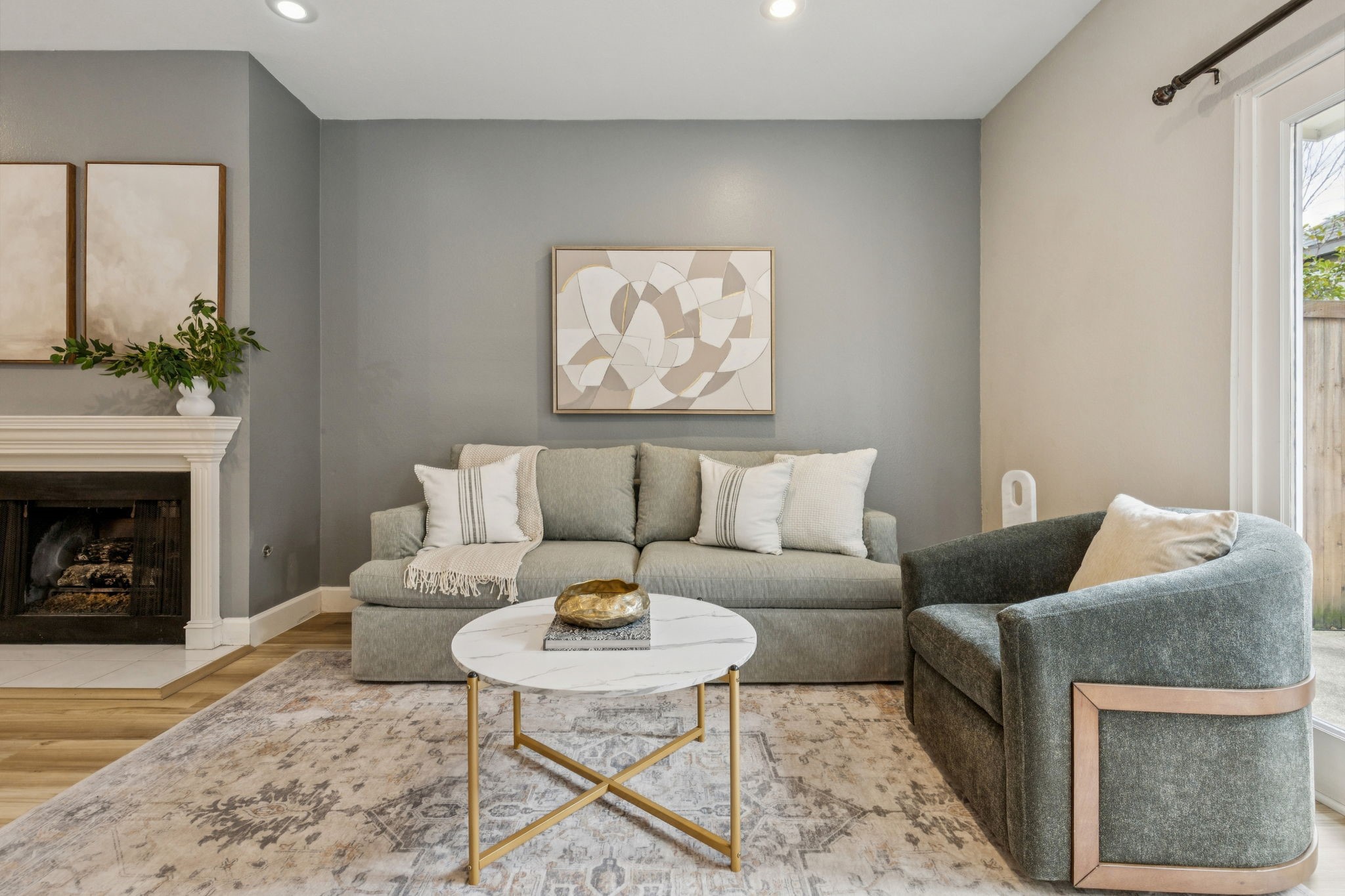 4242 Travis Street 108