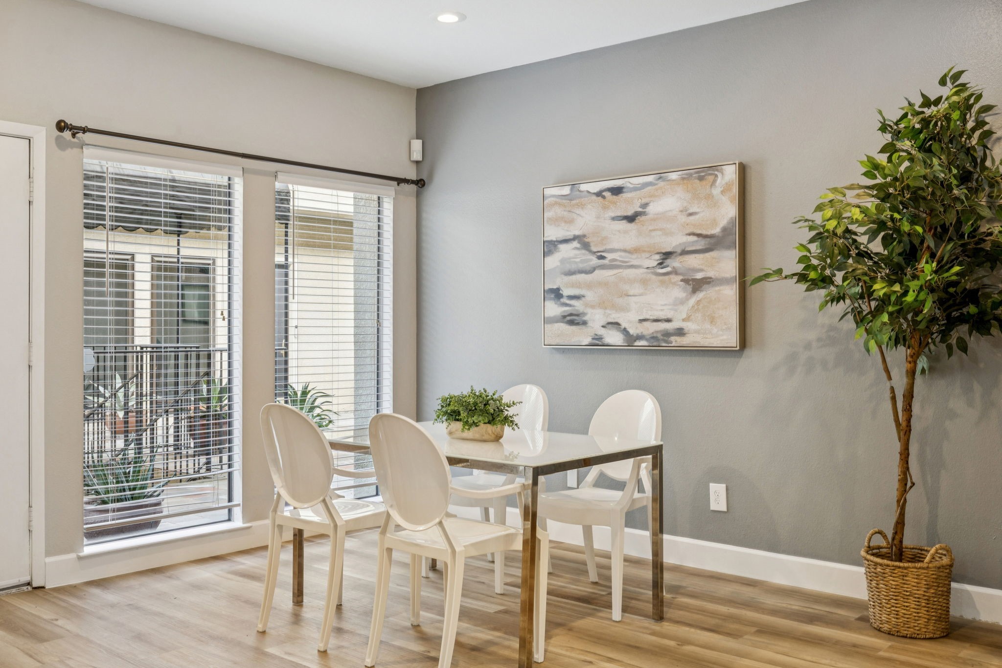 4242 Travis Street 108