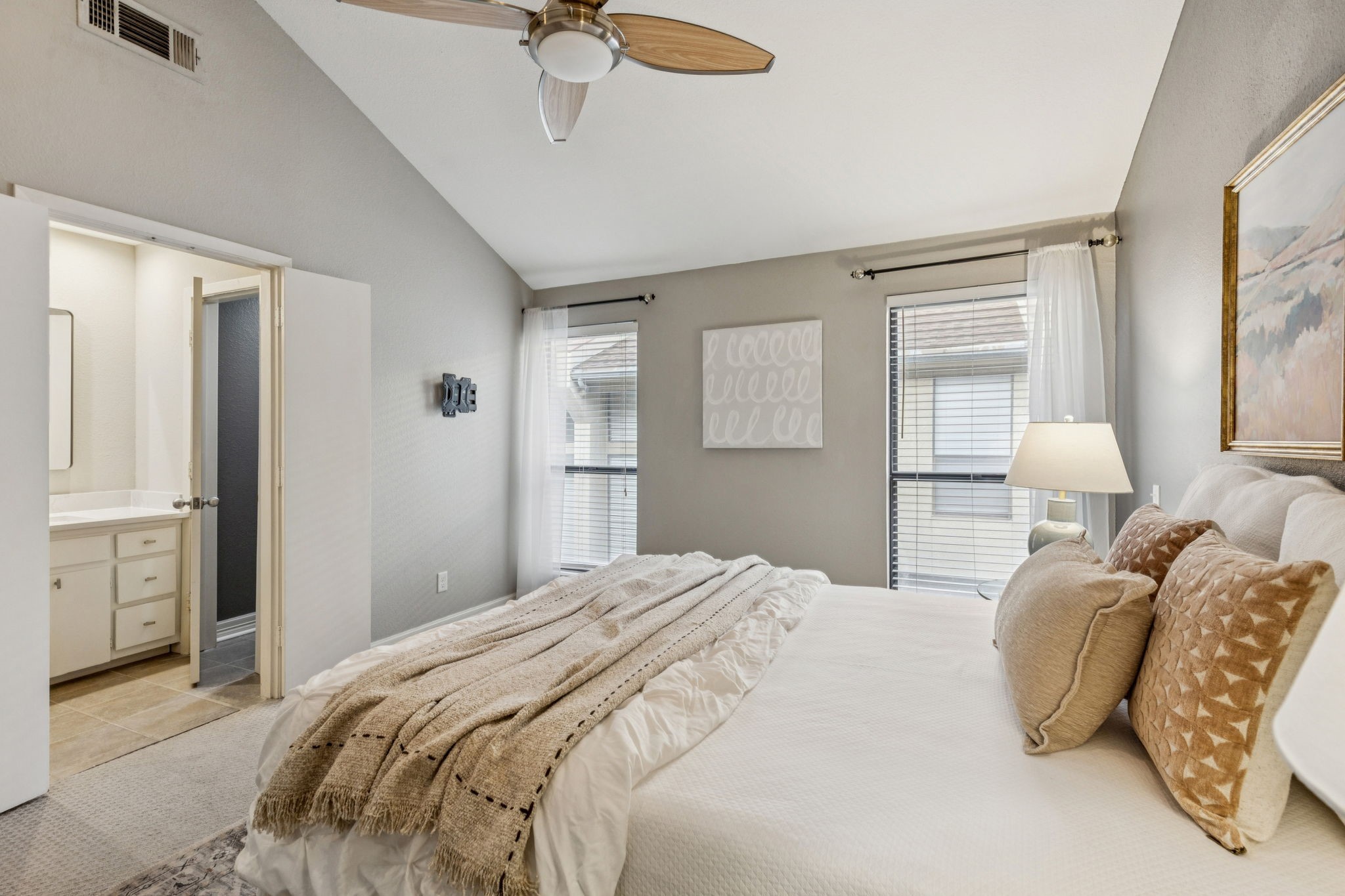 4242 Travis Street 108