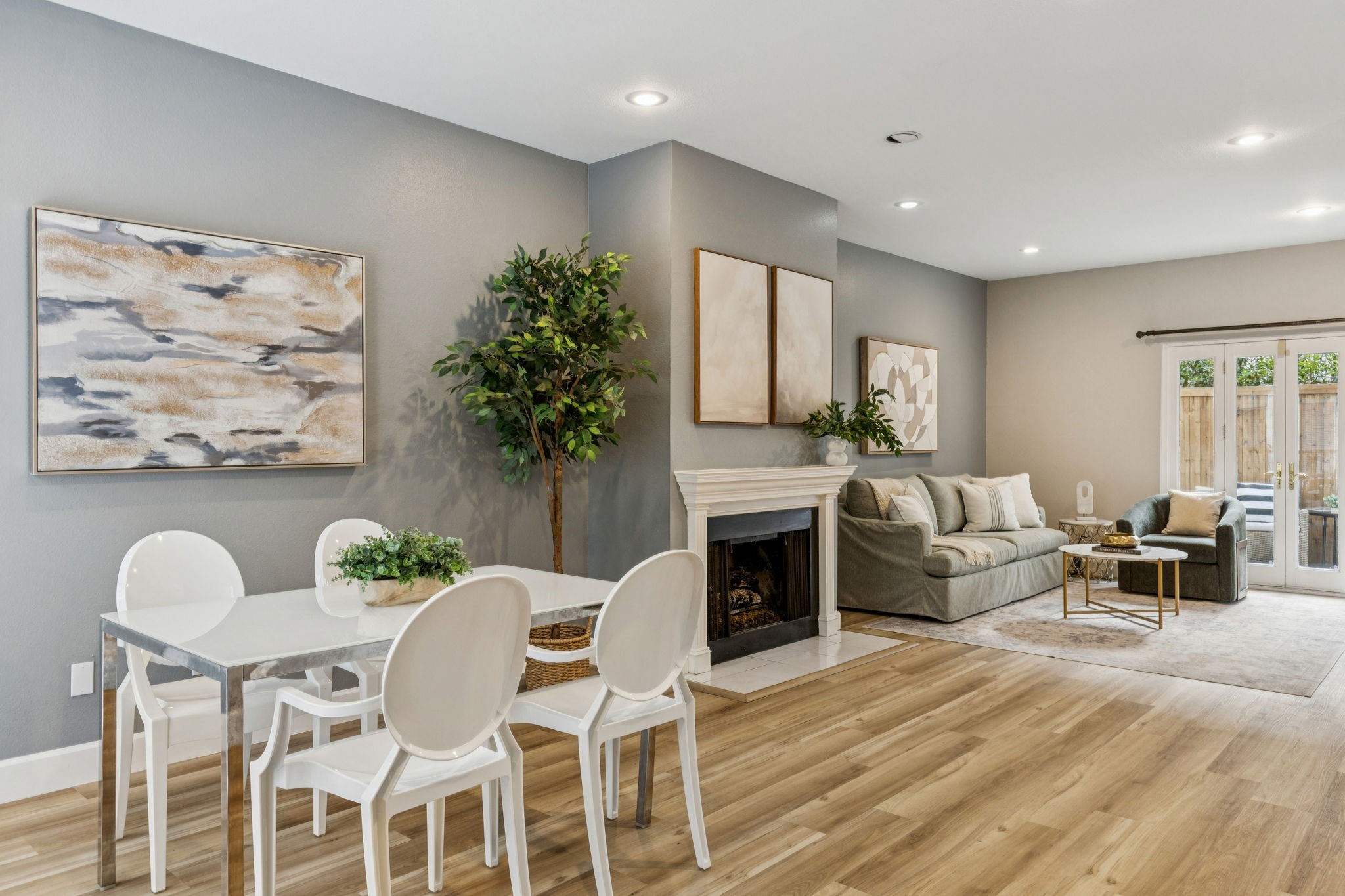 4242 Travis Street 108