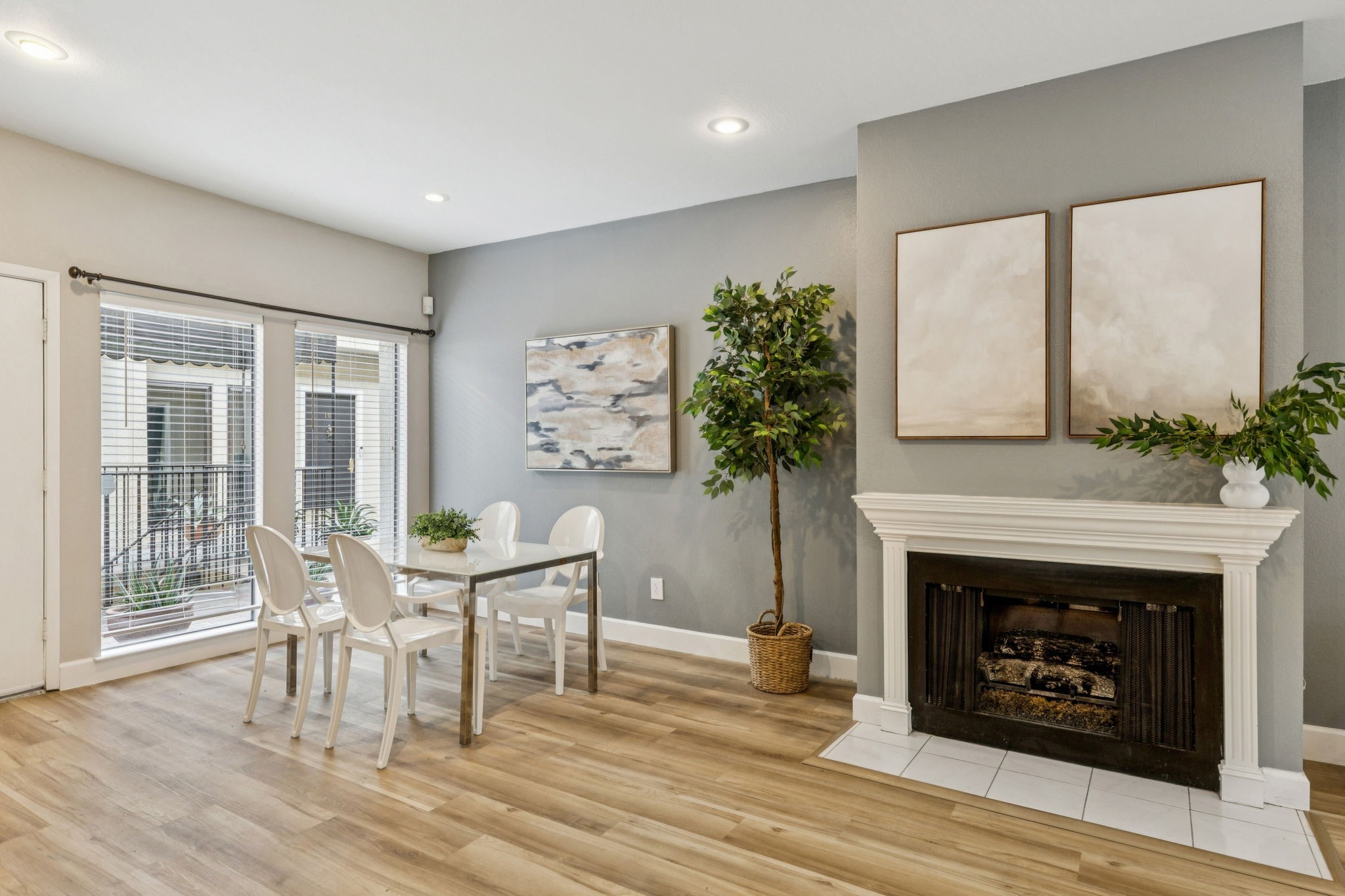 4242 Travis Street 108