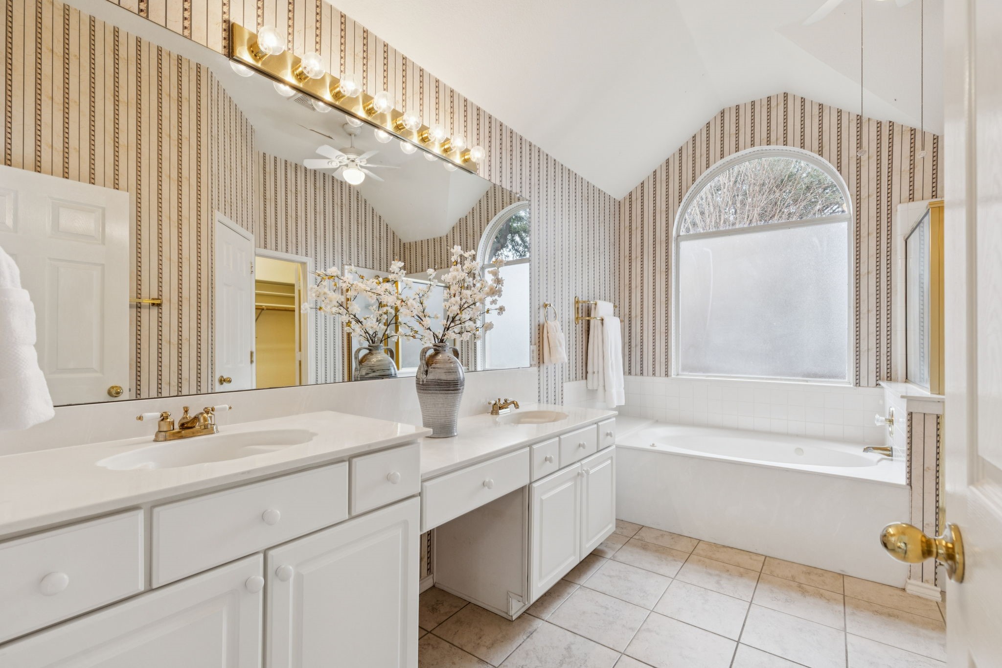 1413 Meadow Vista Drive