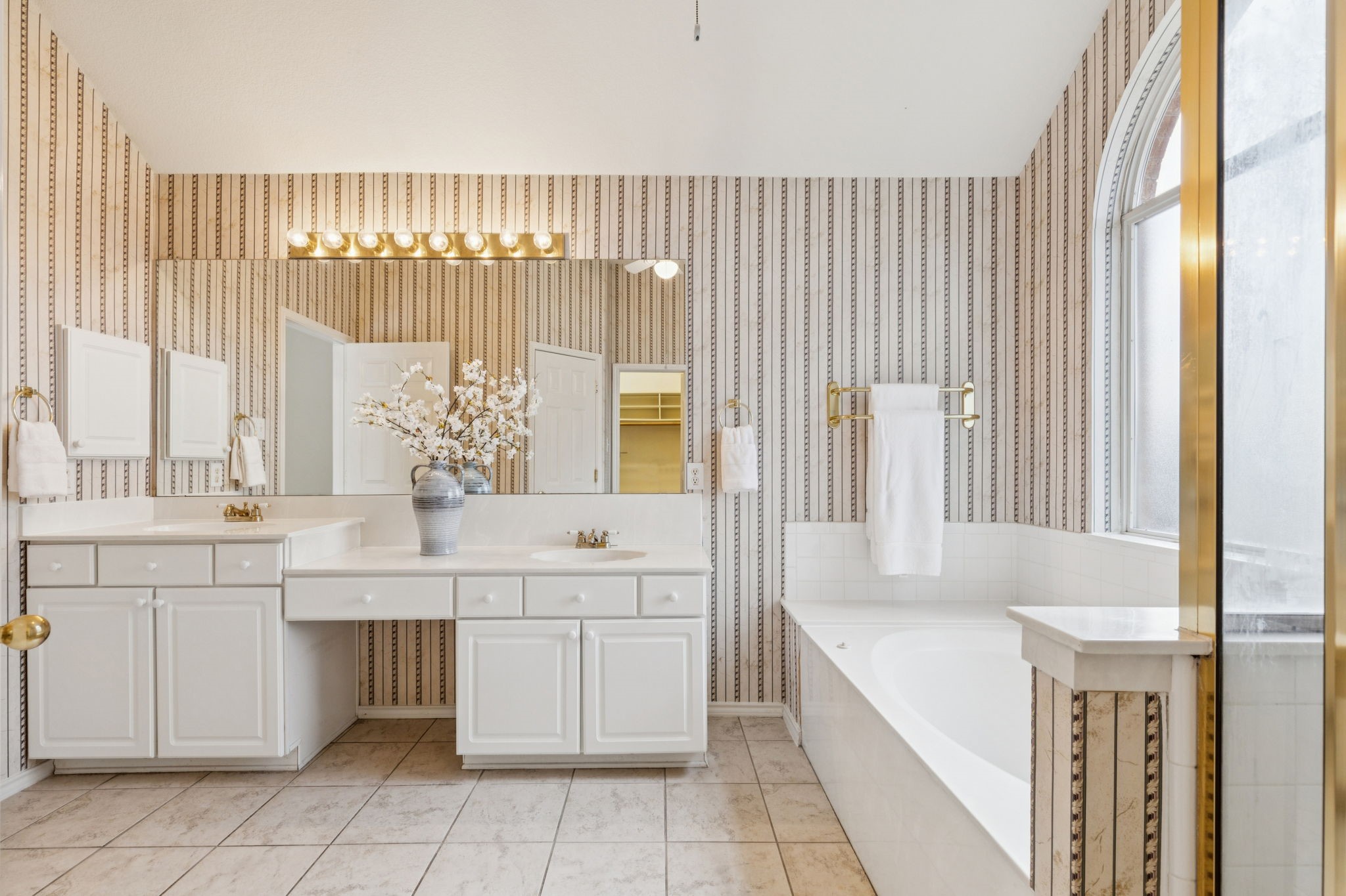 1413 Meadow Vista Drive