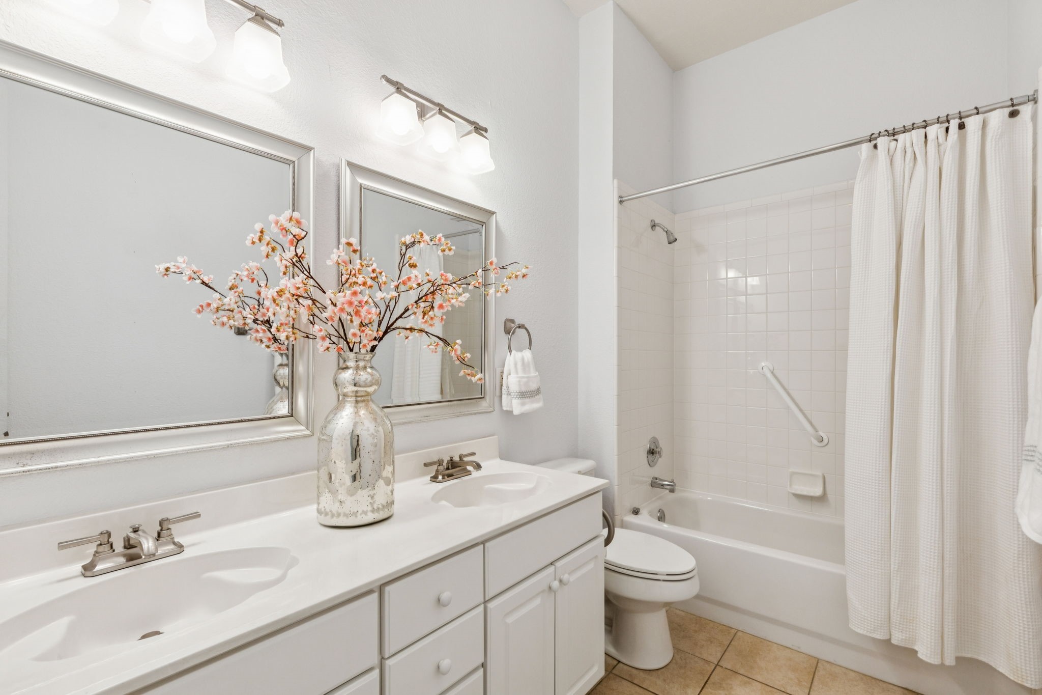 1413 Meadow Vista Drive