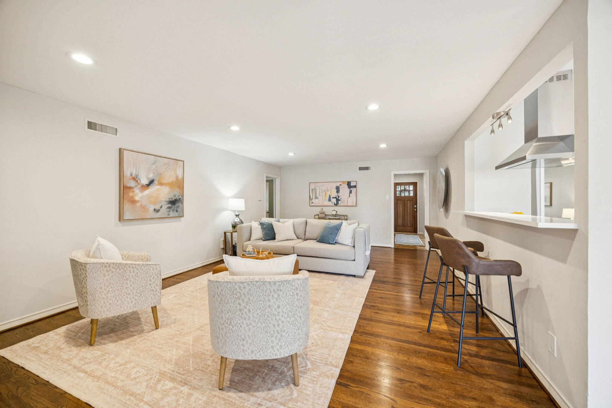 10021 Lanshire Drive