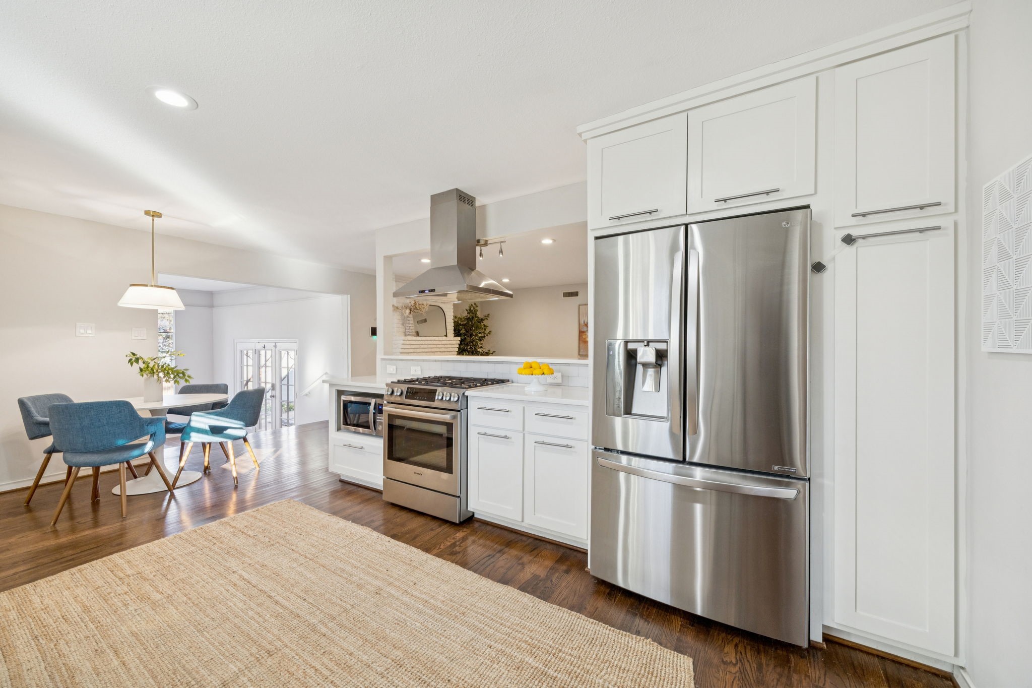 10021 Lanshire Drive