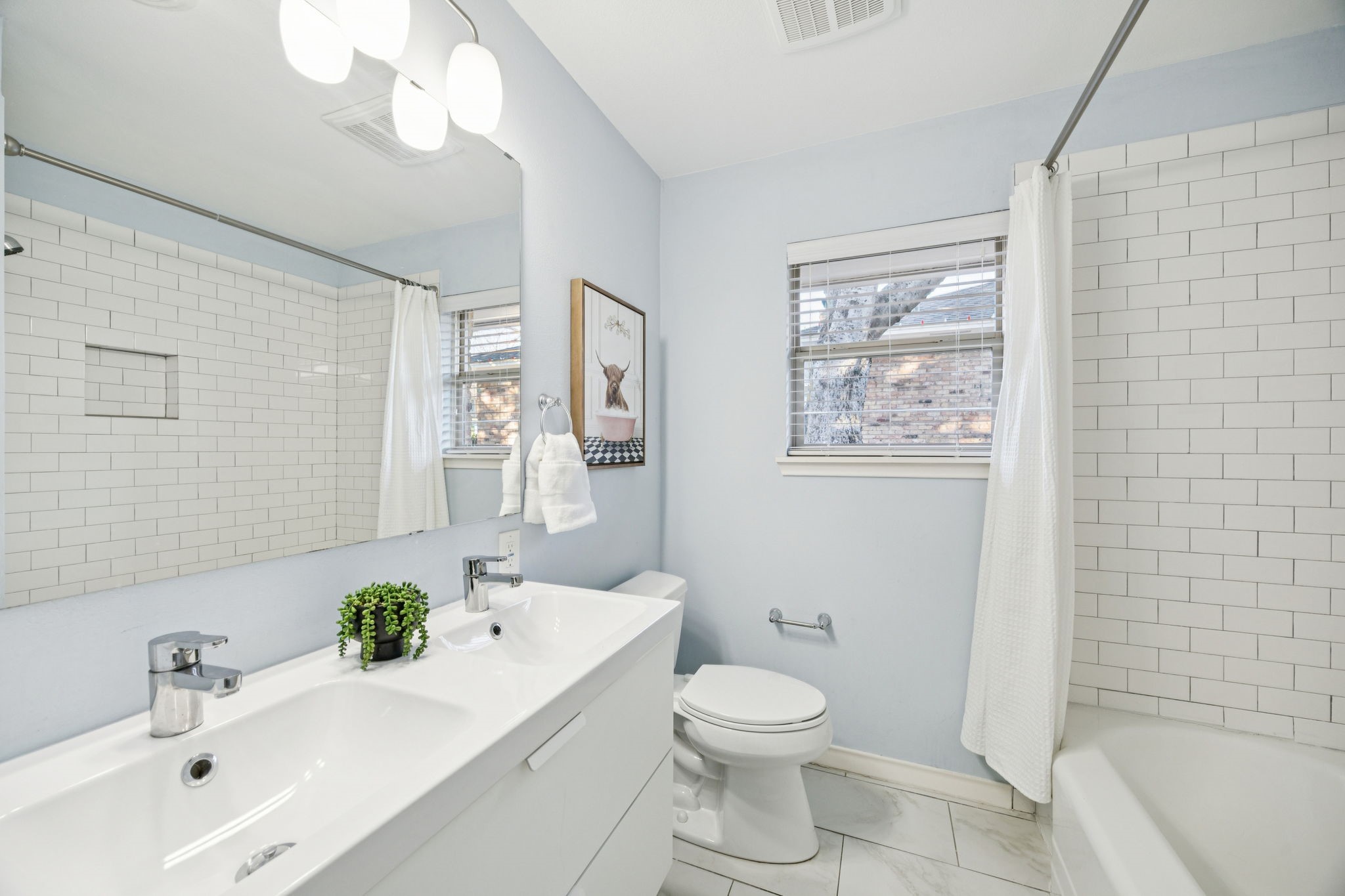 10021 Lanshire Drive