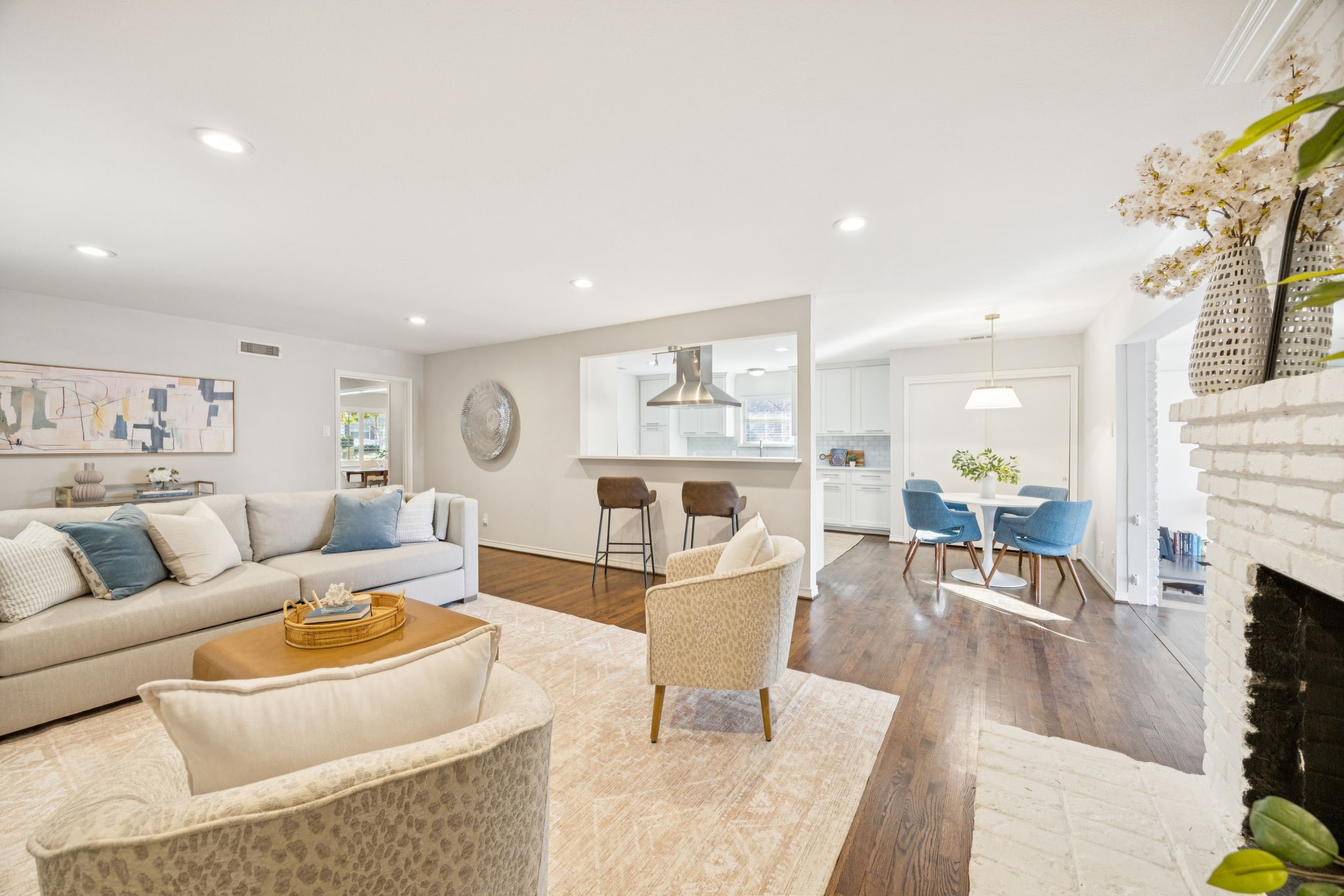 10021 Lanshire Drive