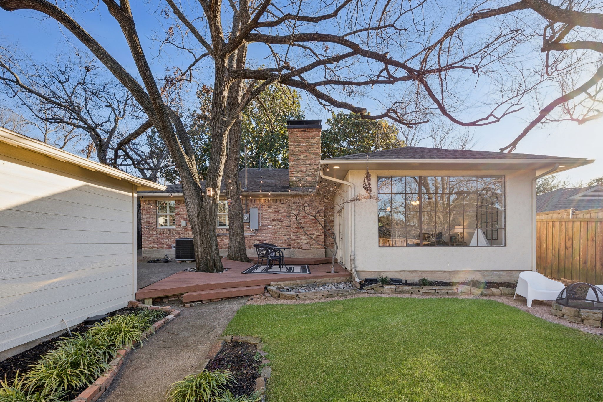 10021 Lanshire Drive