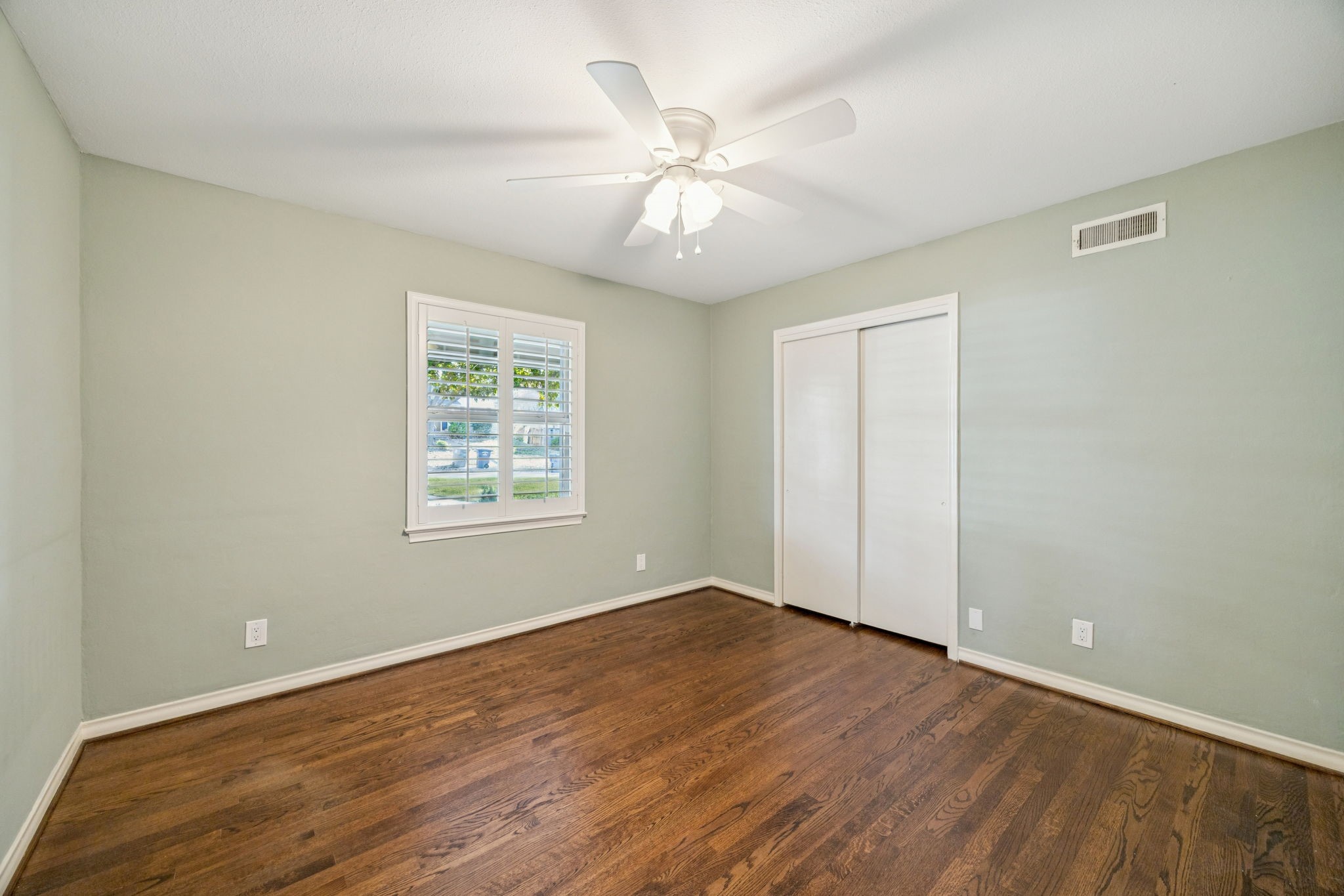 10021 Lanshire Drive