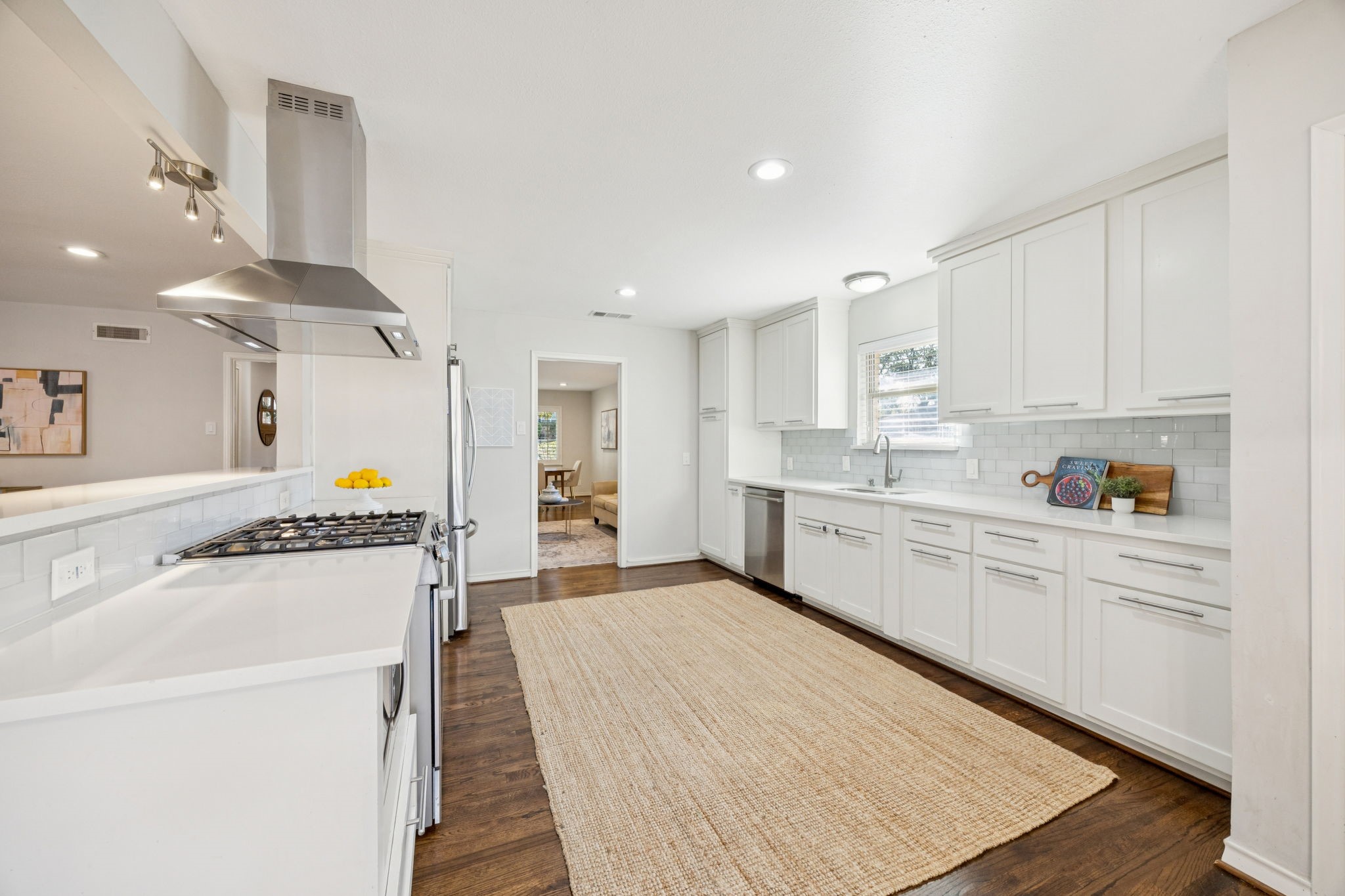 10021 Lanshire Drive