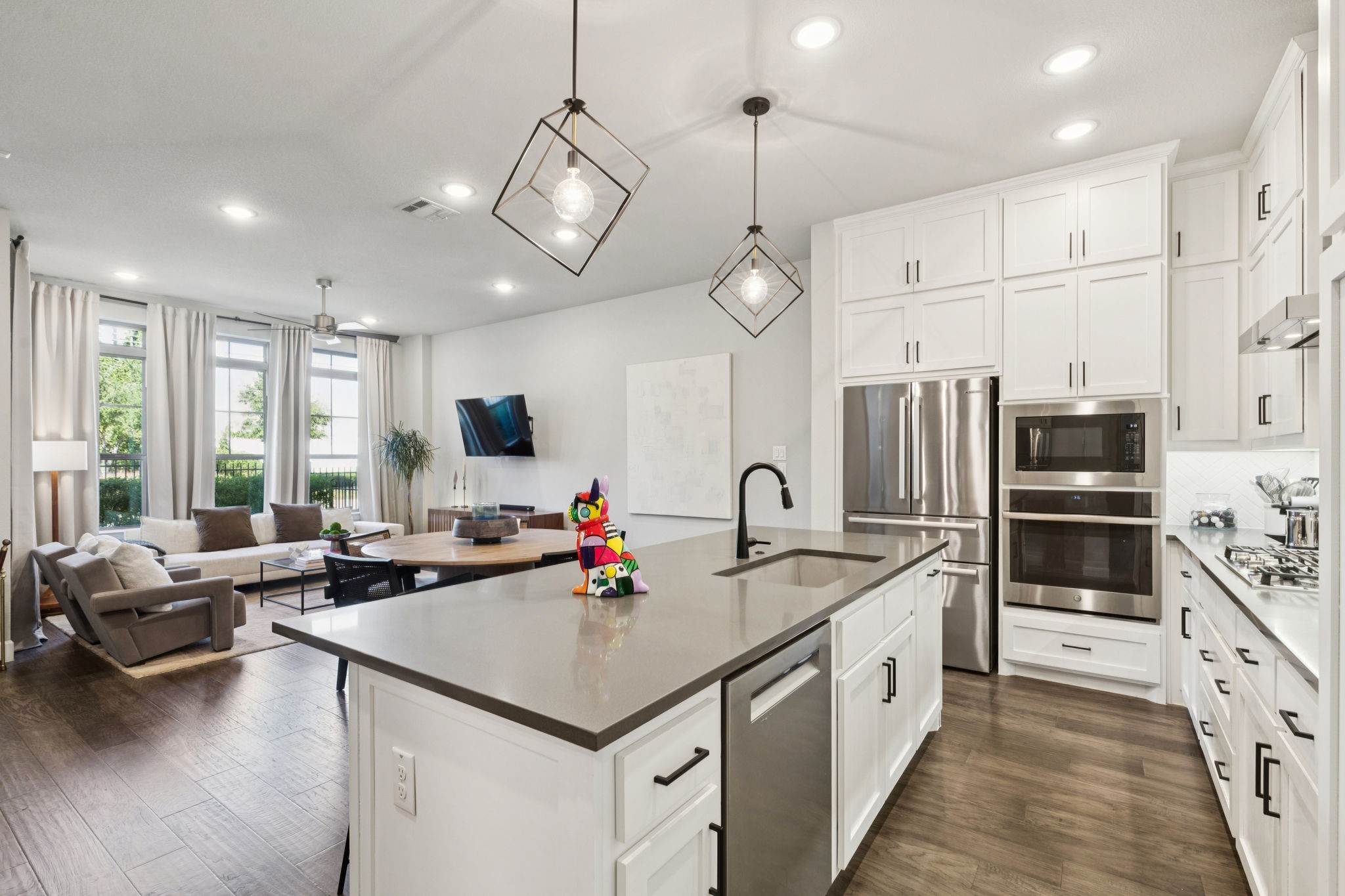 7121 Laurel Ridge