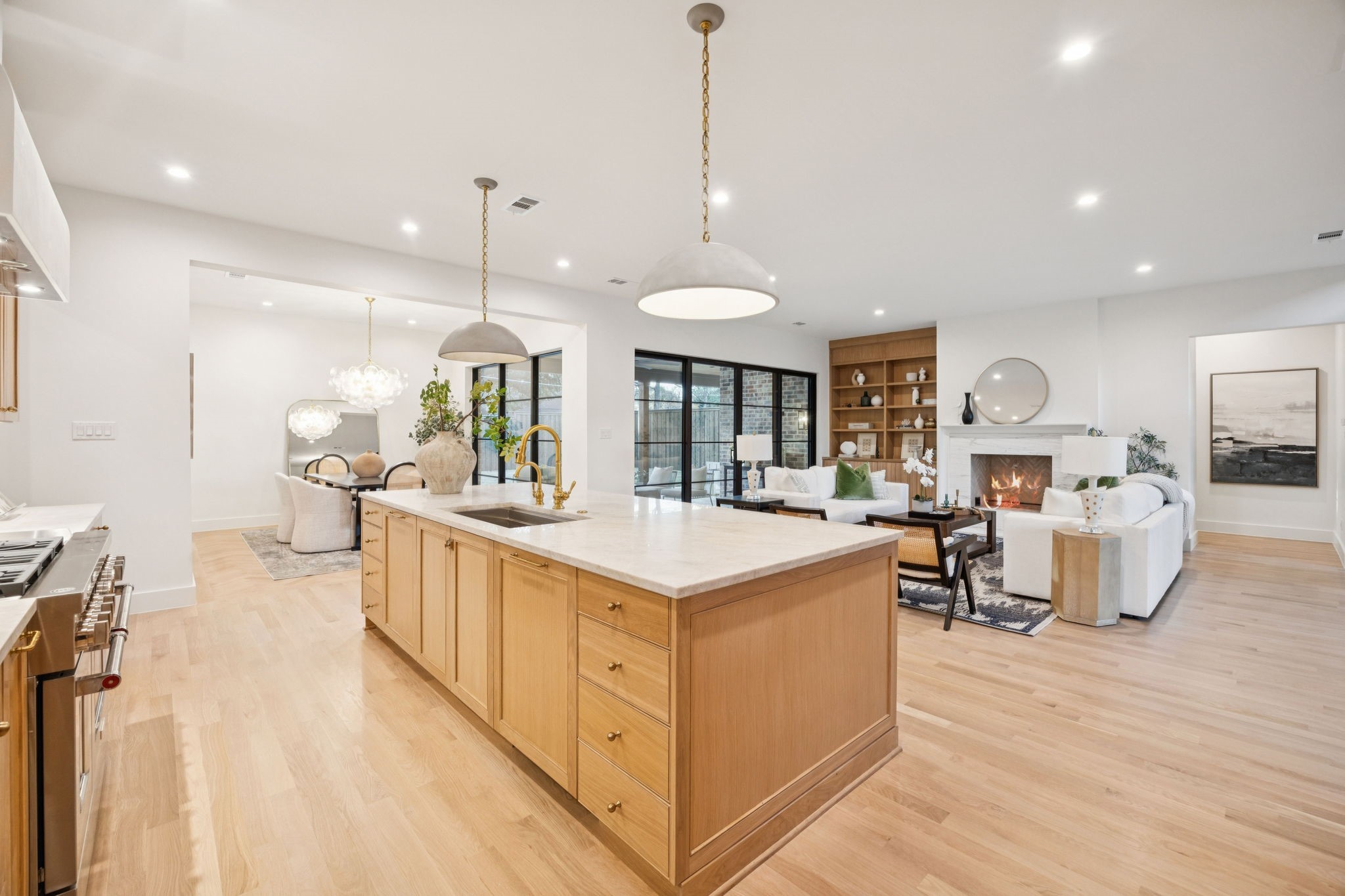 9305 Lynbrook Drive